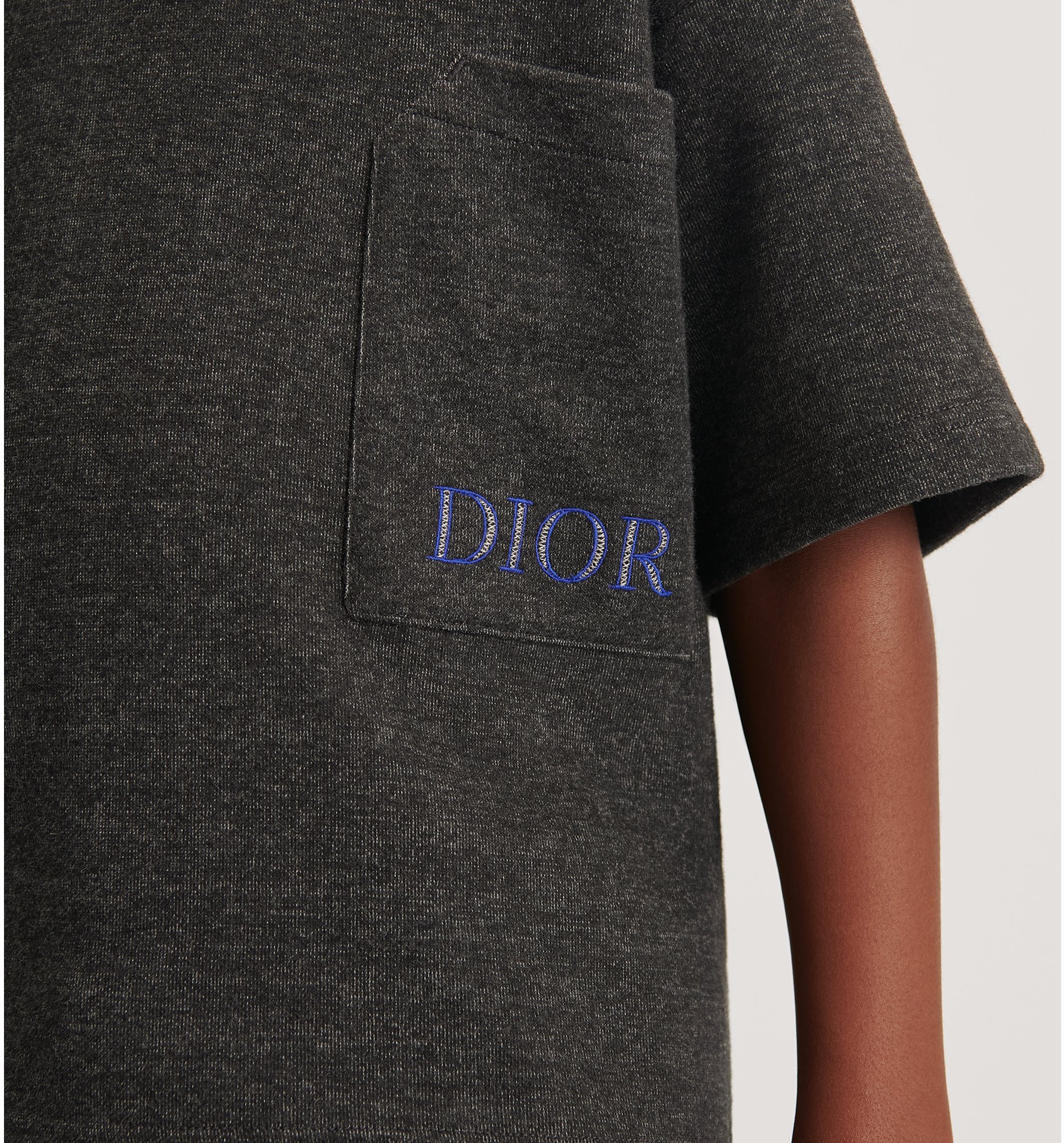 aria_look Kids' T-Shirt Detailed view