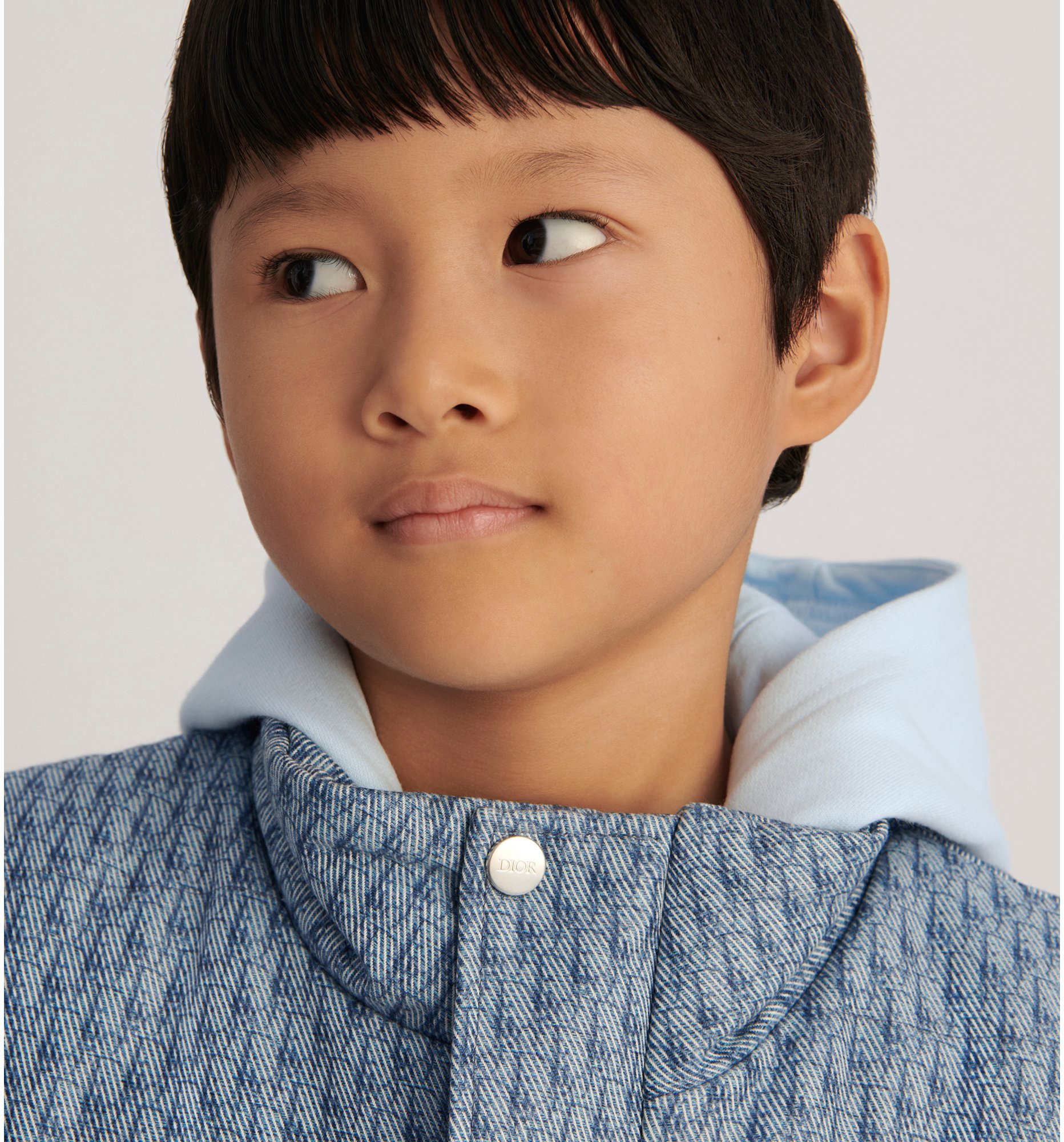 aria_look Kids' Puffer Vest Three quarter closed view