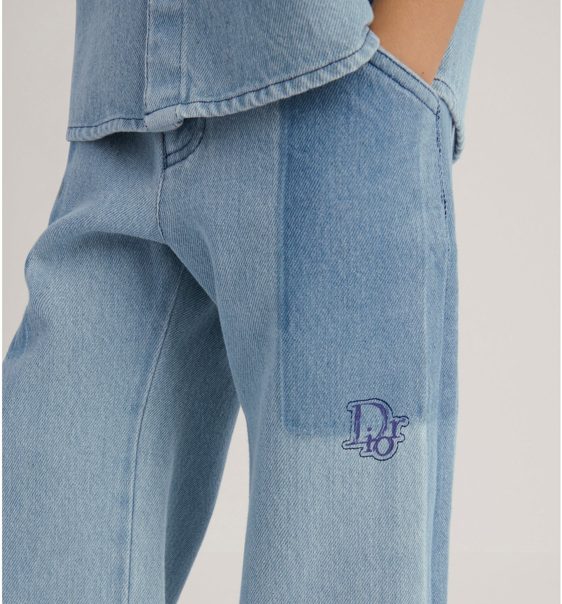 aria_look Hose für Kinder aria_threeQuarterBackView