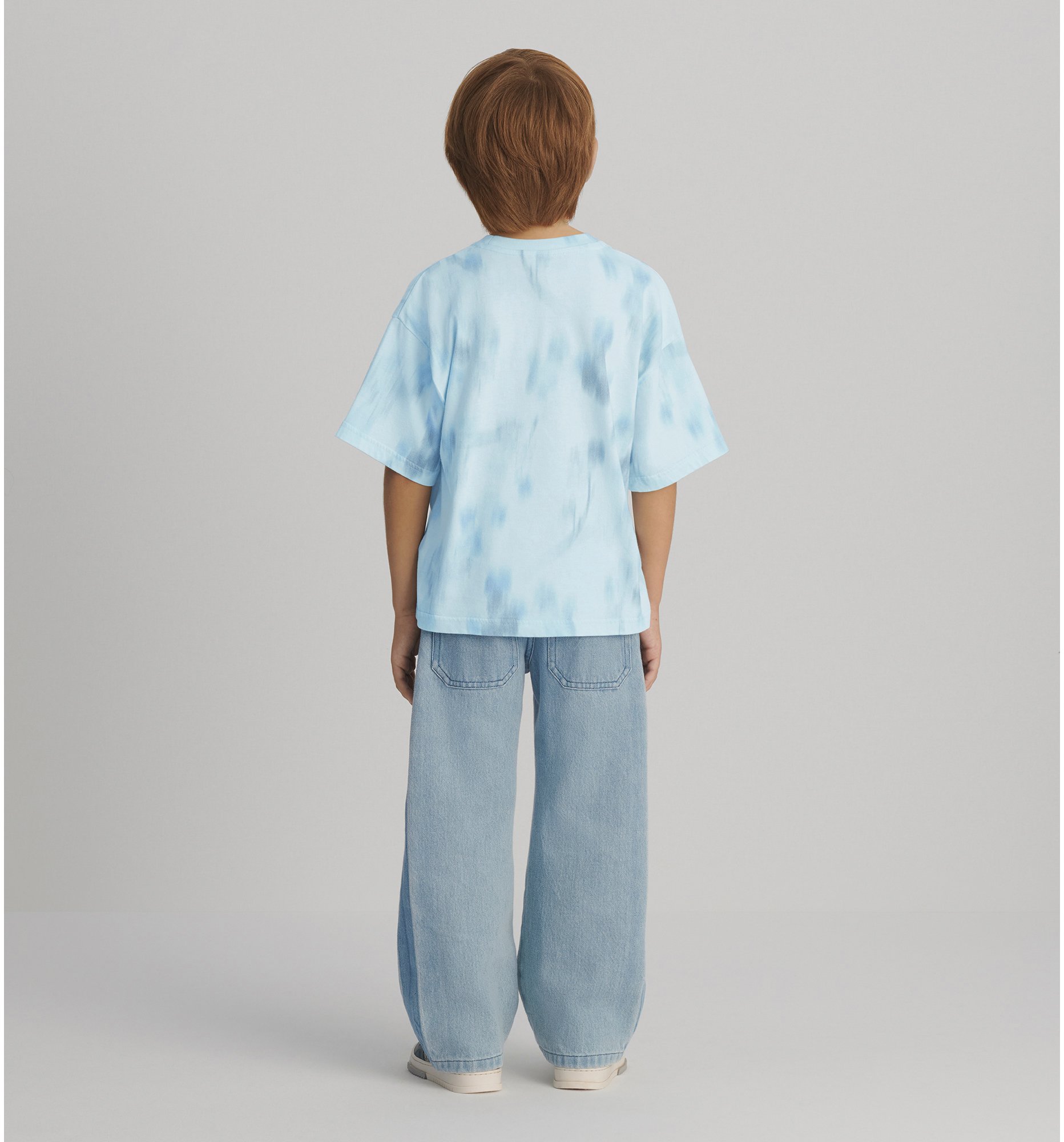aria_look Kids' T-Shirt Three quarter opened view