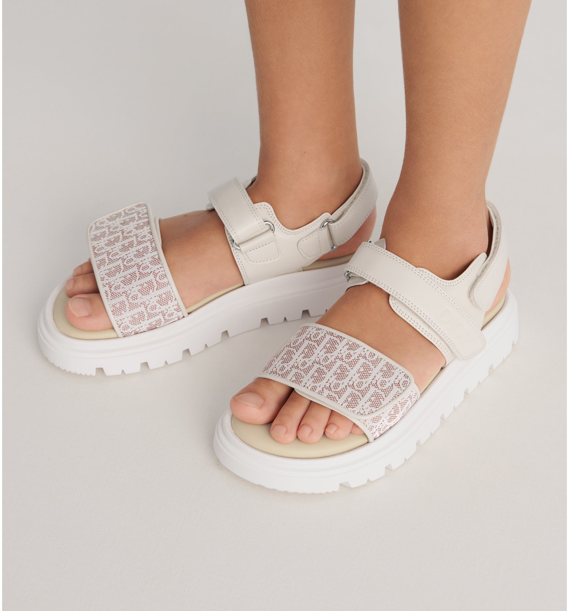 aria_look Kids' Sandal Top shot view
