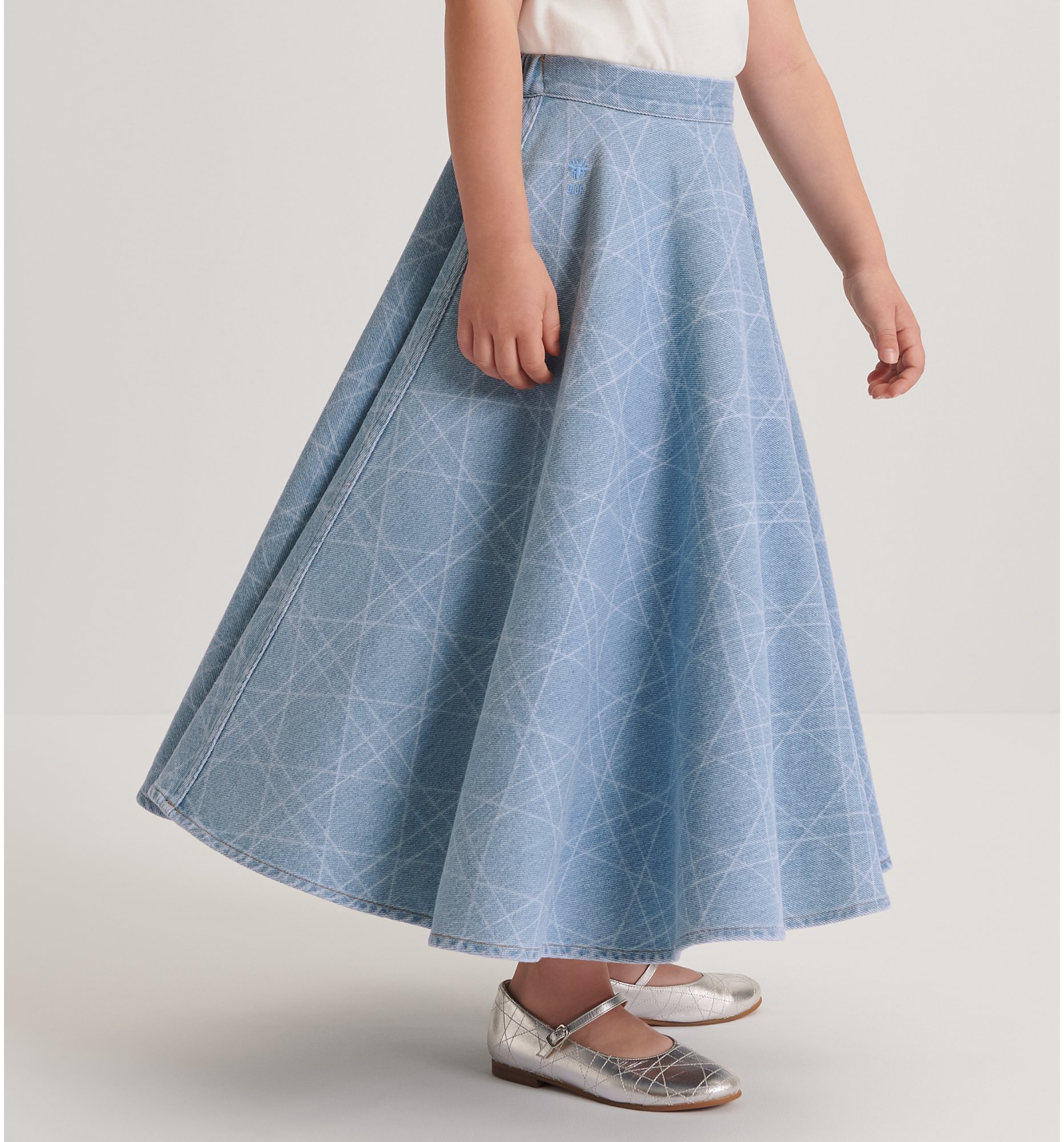 aria_look Kids' Flared Skirt Worn view