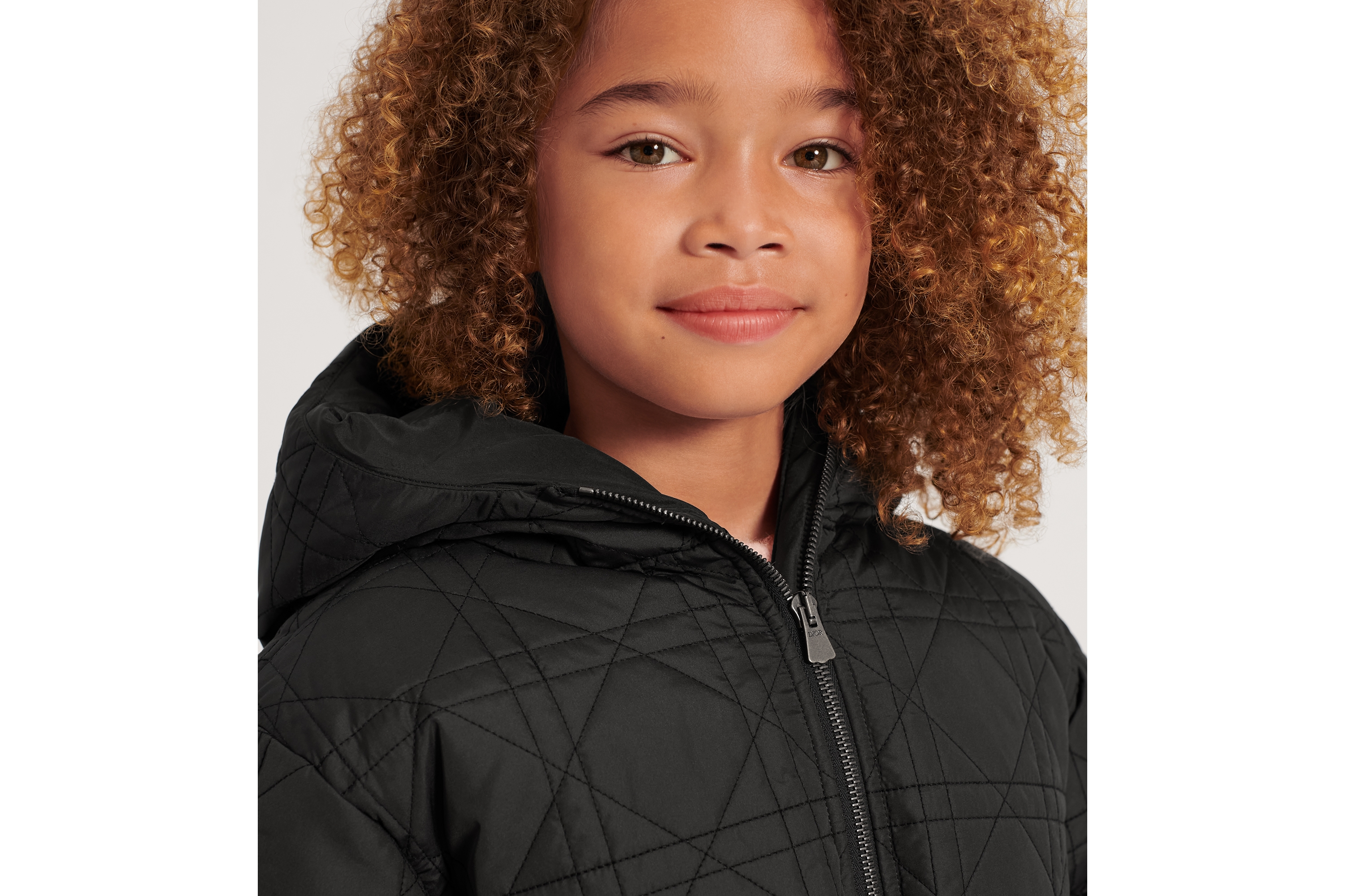 Daunenjacke mit Kapuze für Kinder Cannage Funktionsstoff in Schwarz | DIOR