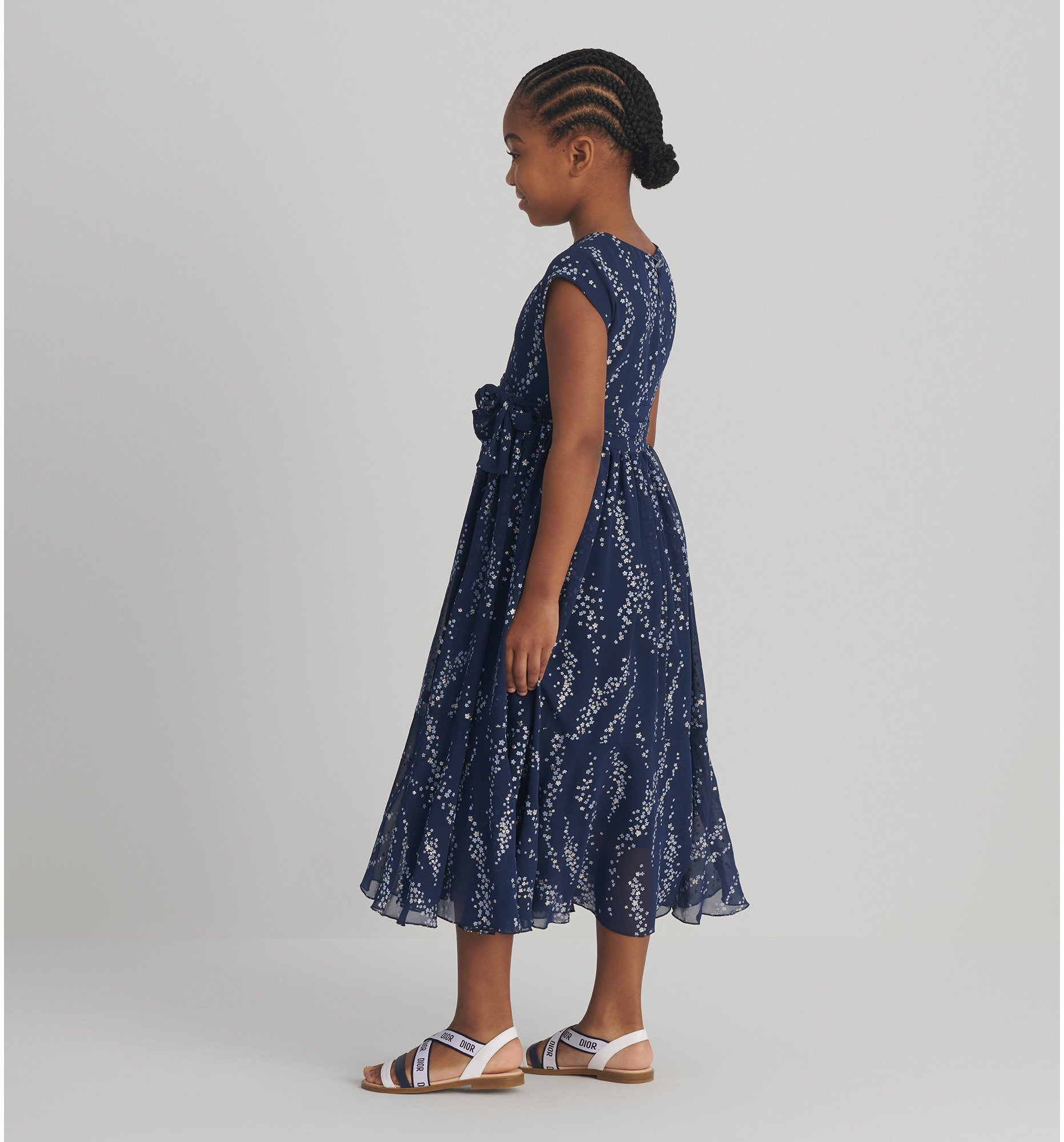 aria_look Ausgestelltes Kleid für Kinder aria_threeQuarterOpenedView