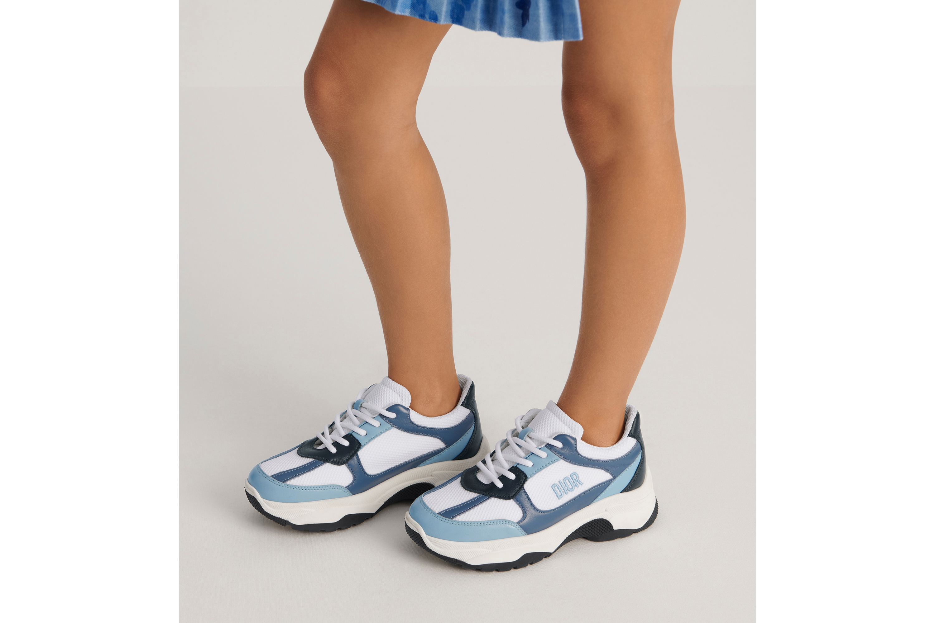 look_image_alt_prefix キッズ ロートップスニーカー カーフスキン & メッシュ E06