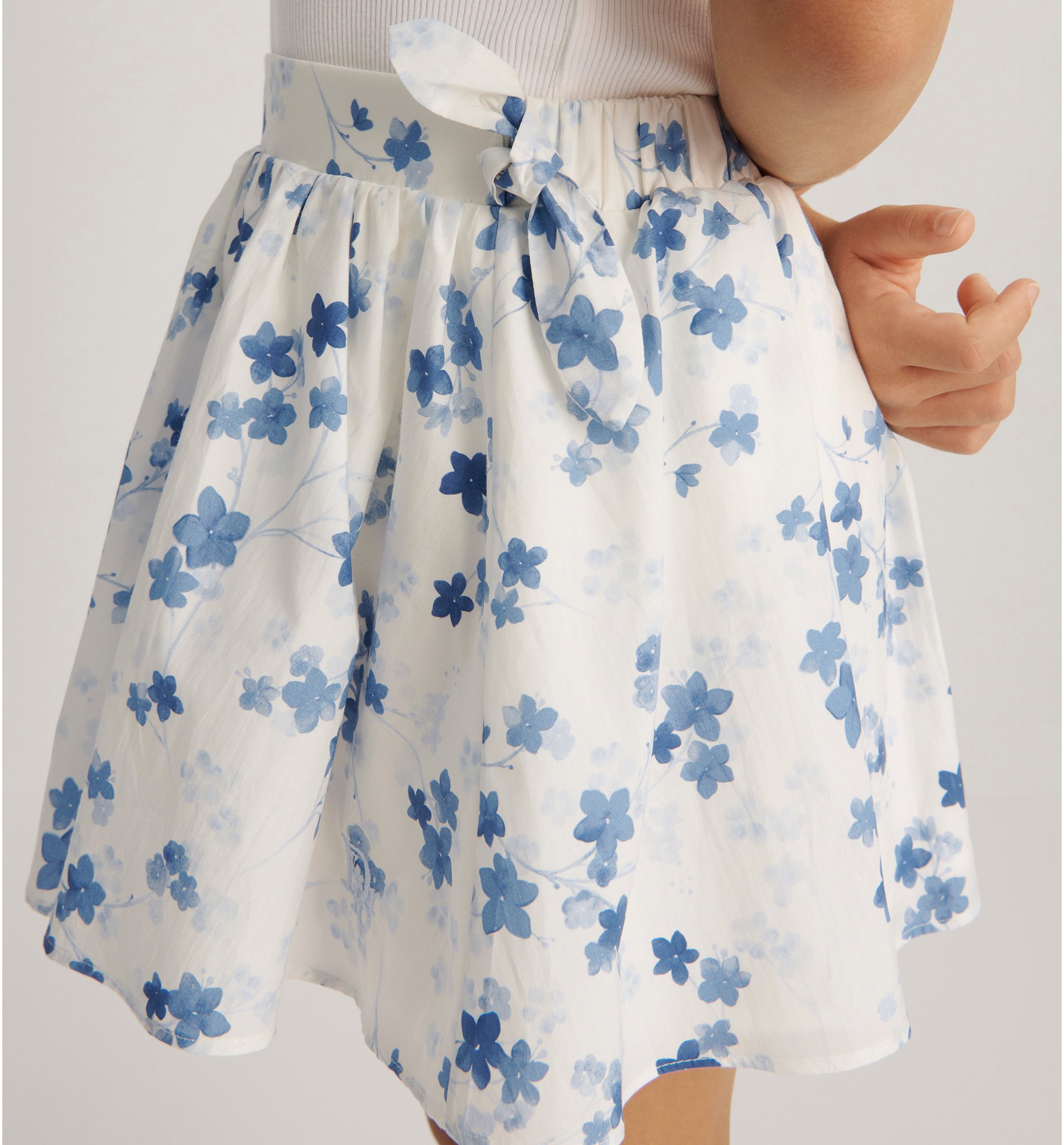 aria_look Kids' Short Flared Skirt Back view