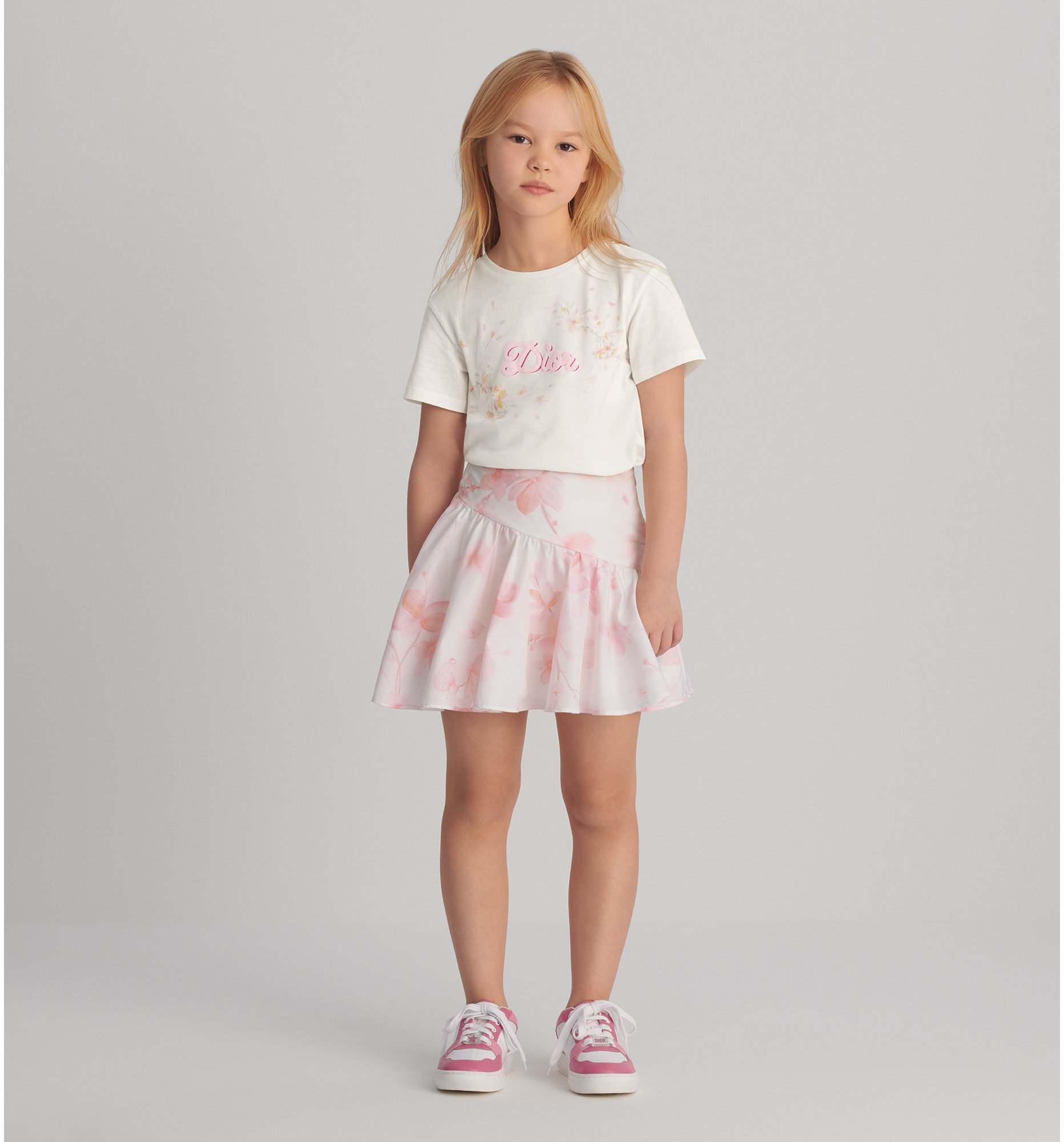 aria_look Kids' T-Shirt Front view
