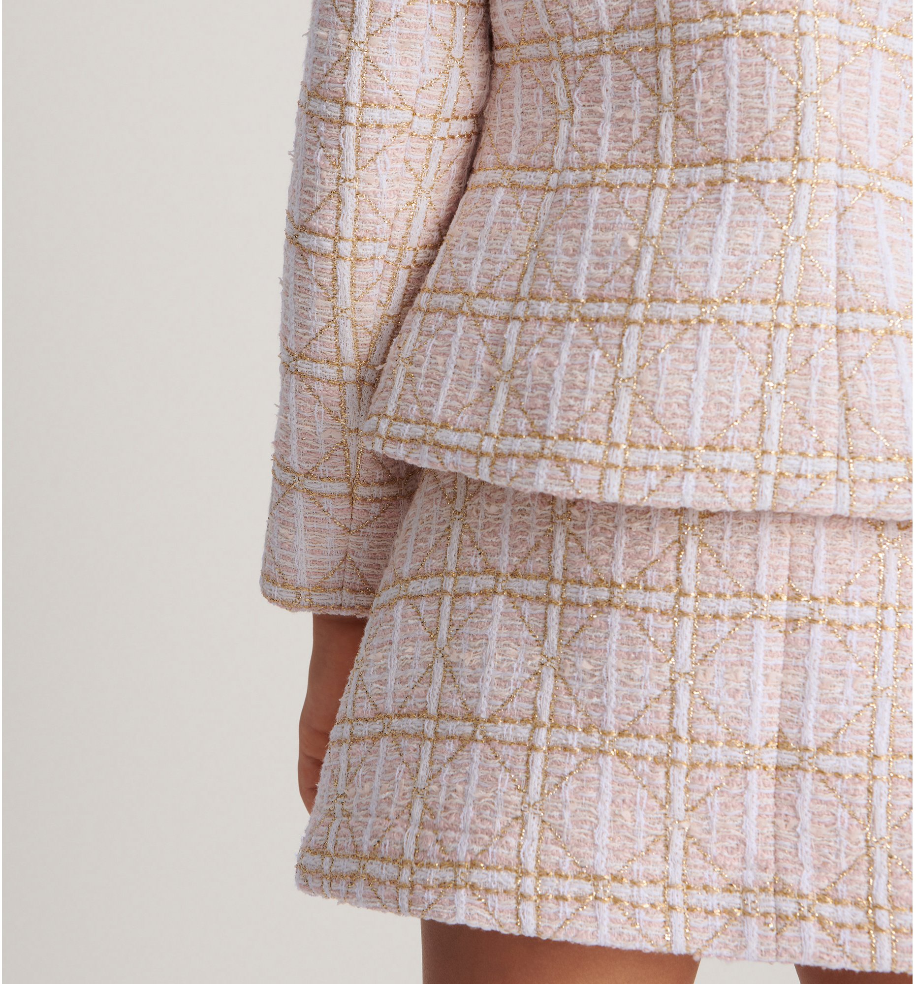 aria_look Kids' A-Line Skirt Three quarter opened view