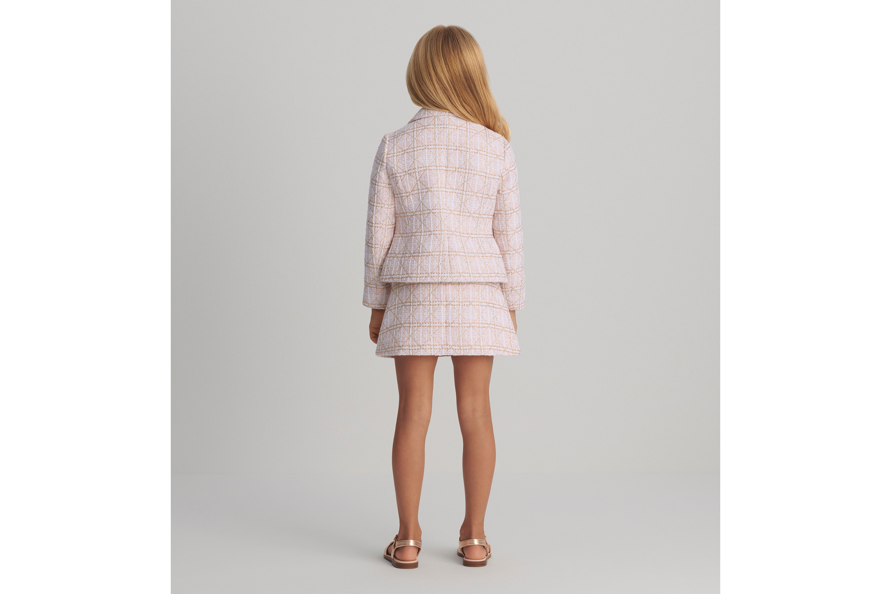 look_image_alt_prefix Bar Jacke für Kinder Tweed in Pastellrosa mit Cannage Jacquardmotiv in Goldfarbe E05