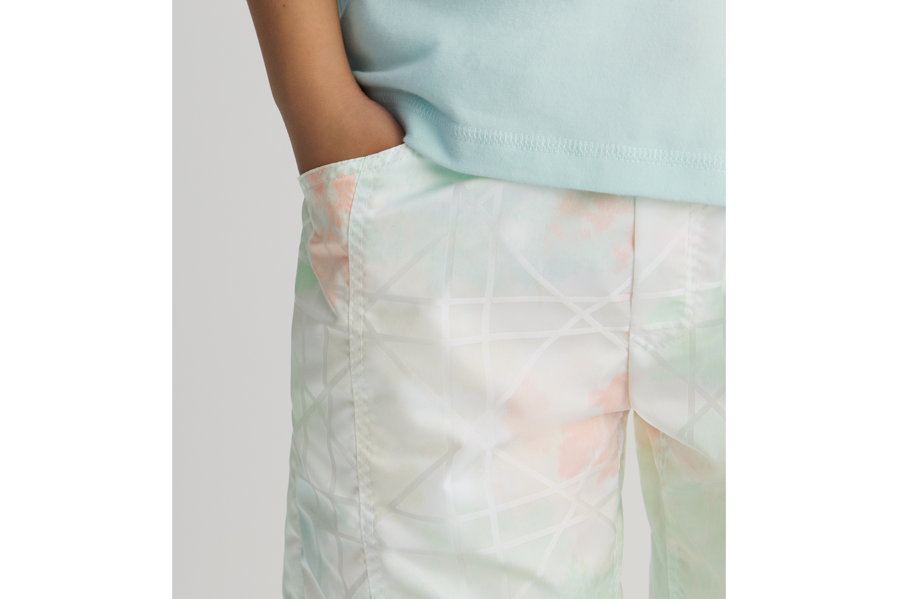 Look Kids' Bermuda Shorts Ivory Water-Repellent Cannage Technical Jacquard with Multicolor Camouflage Effect E05