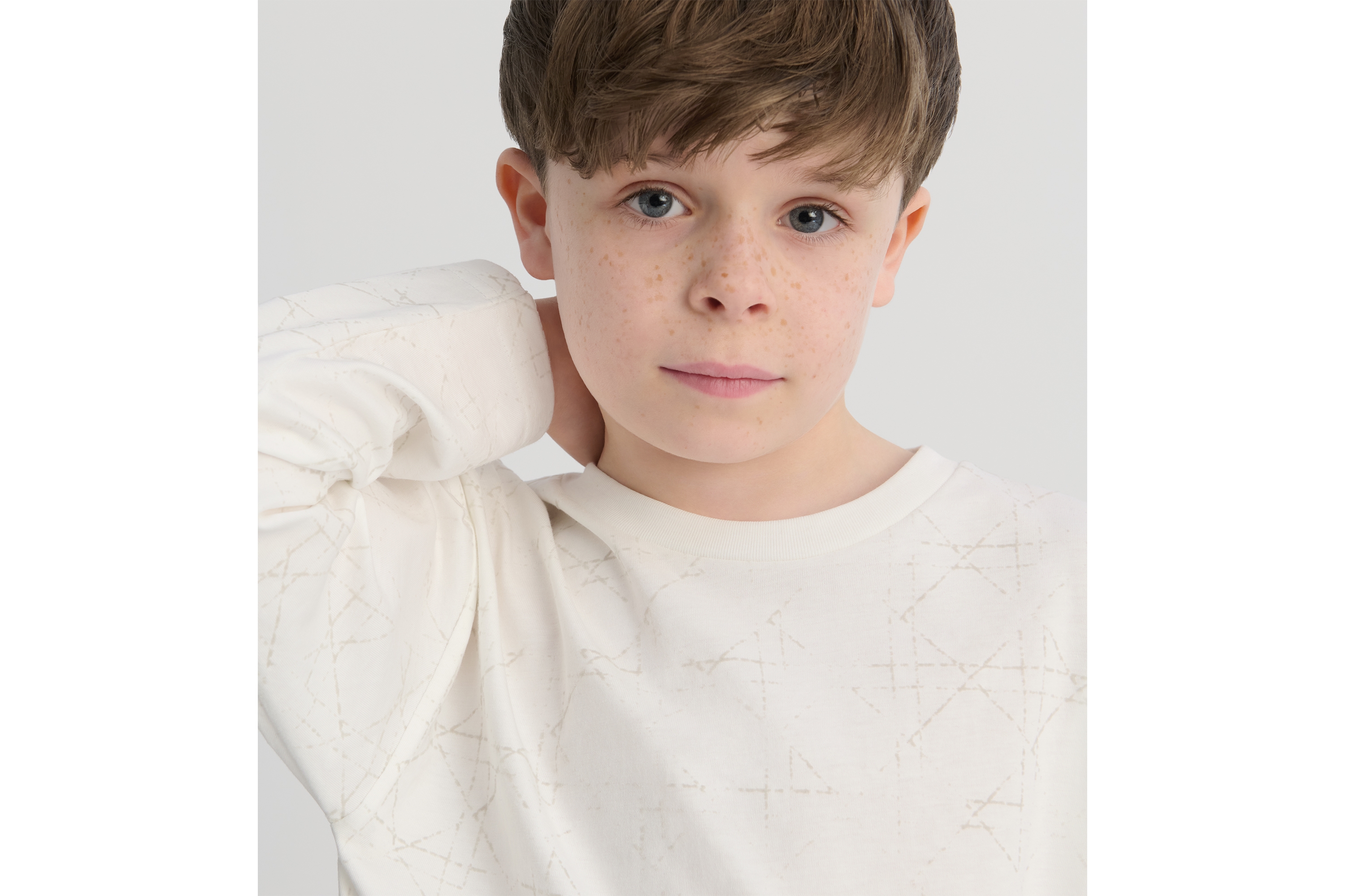 Look Kids' Long-Sleeved T-Shirt Ivory Cotton Jersey with Faded Light Gray Cannage Motif E02