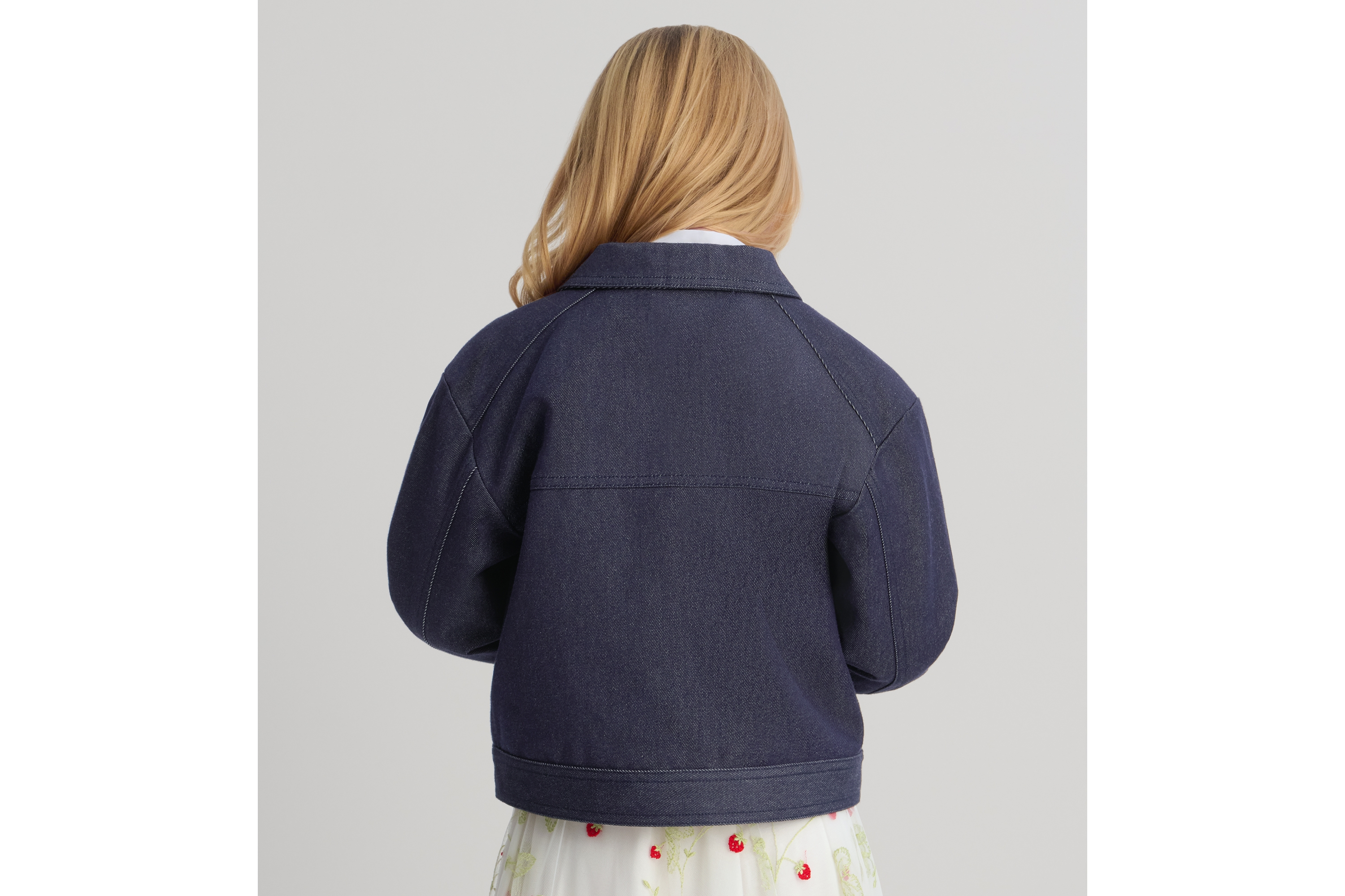 Tendenze denim primavera/estate 2025: moda e stili innovativi