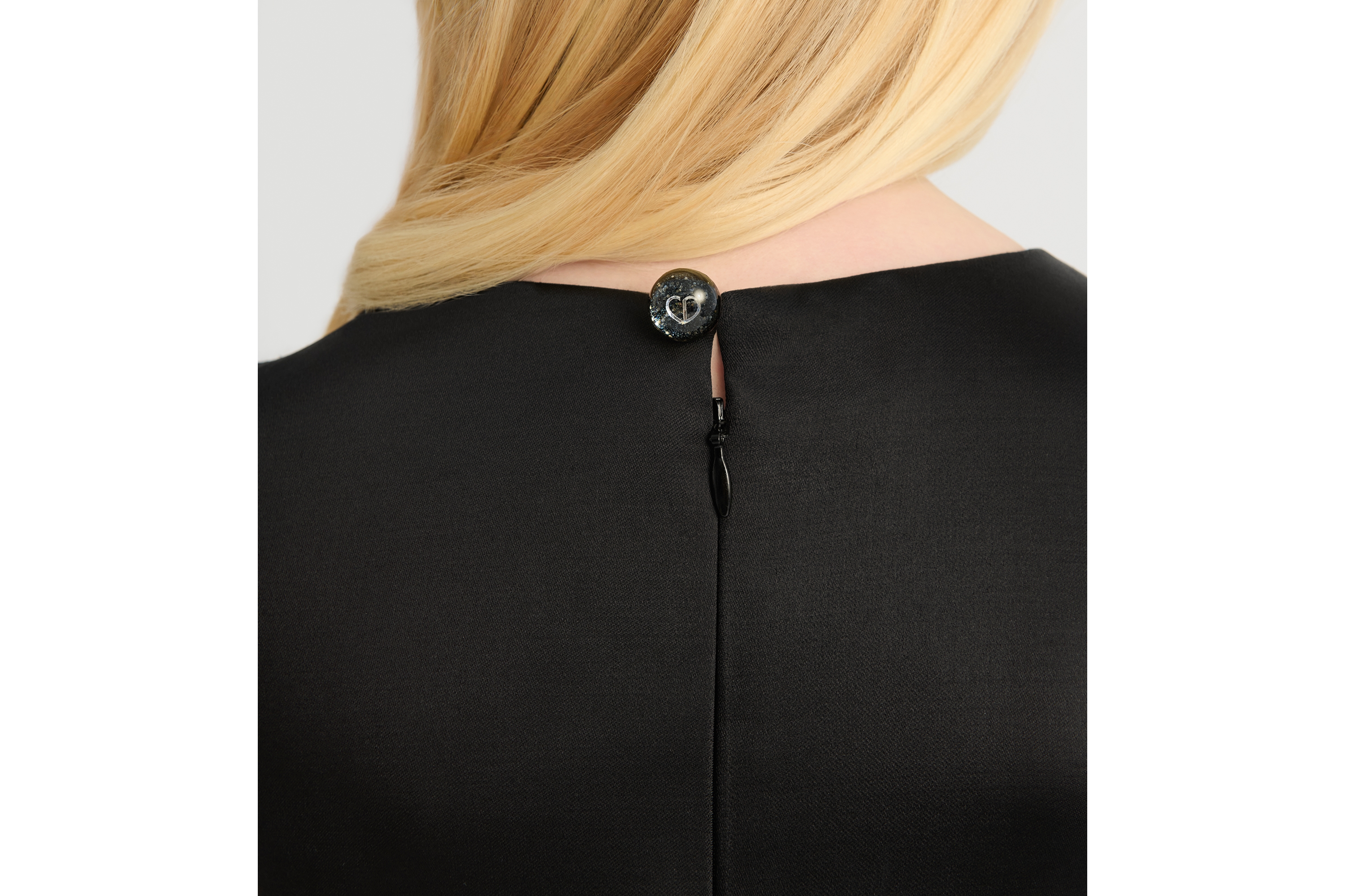 look_image_alt_prefix Jurk in A-lijn voor kinderen Zwart satijn E03