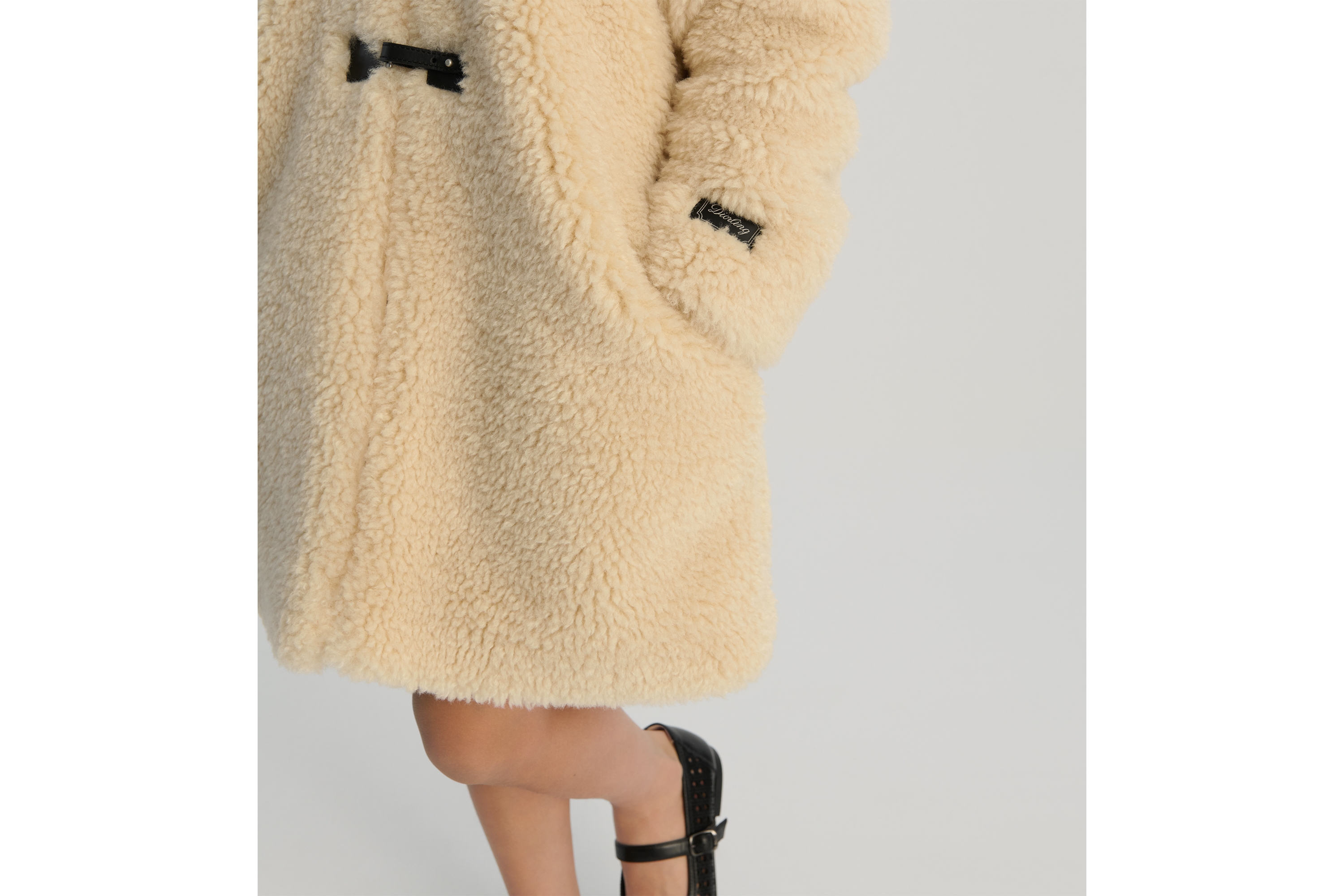 look_image_alt_prefix Kindermantel mit Kapuze Kunstfell in Beige E04