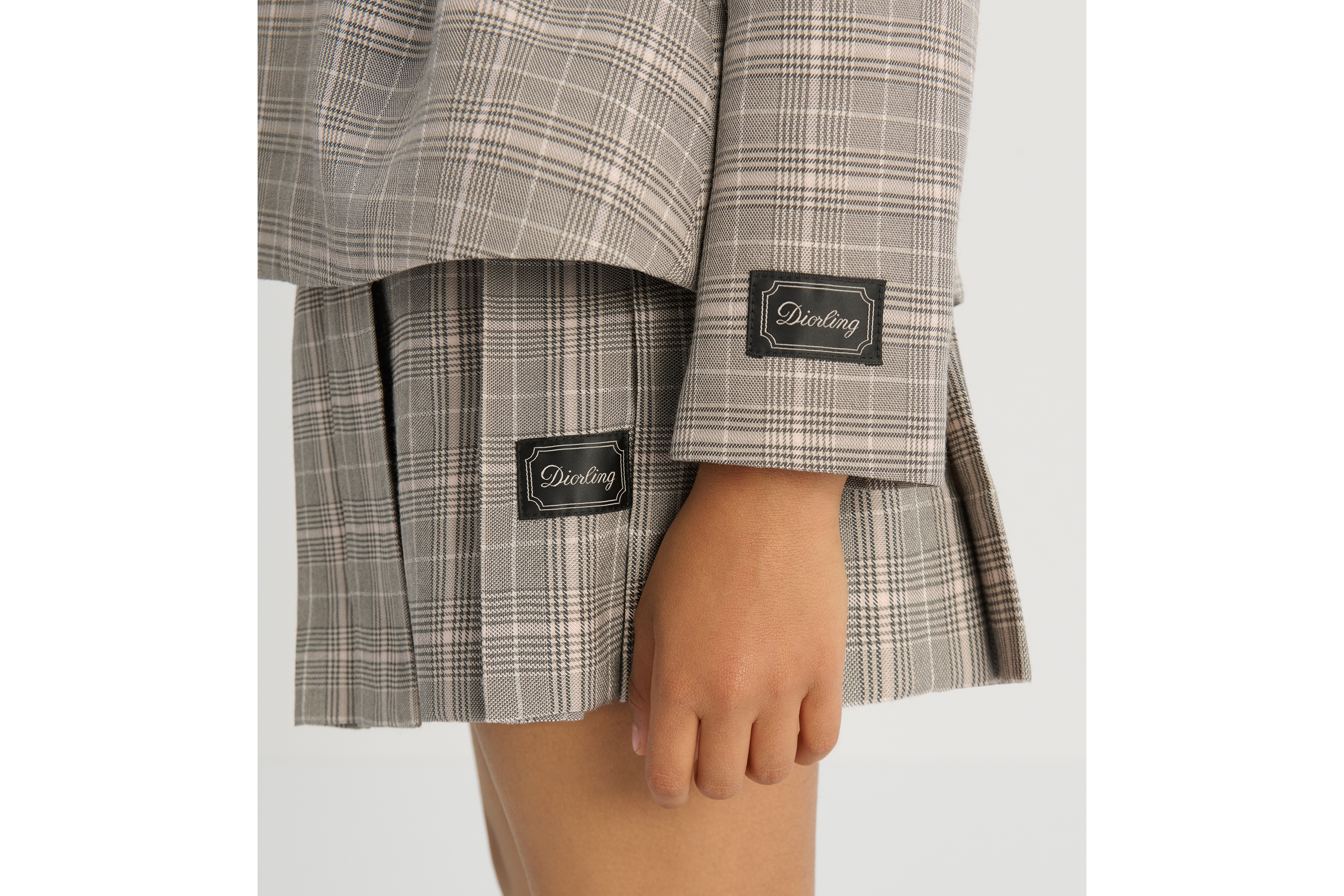 Look Kids' Bar Jacket Gray, Pink and Silver-Tone Wool Blend with Prince of Wales Motif E03