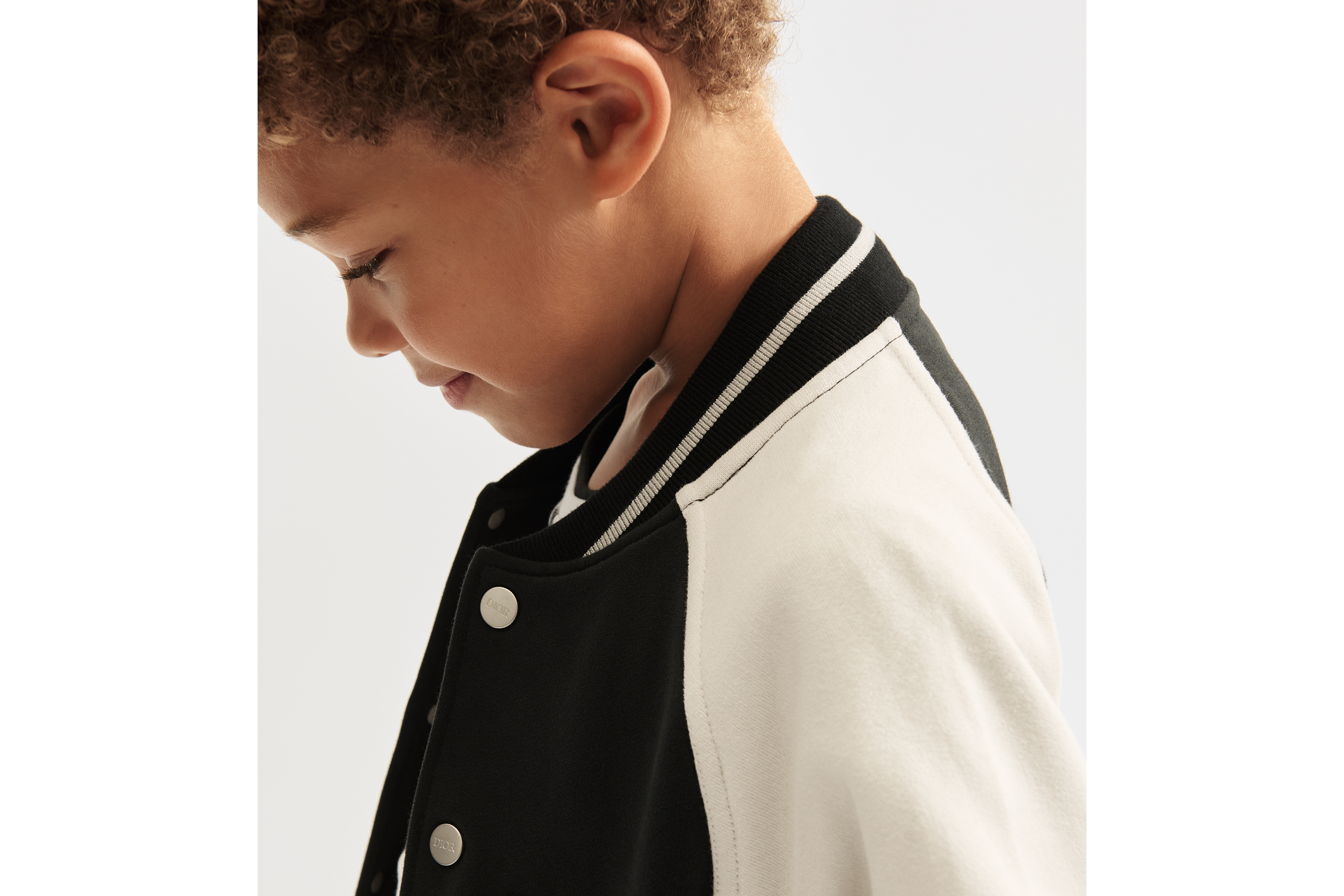 look_image_alt_prefix 童裝飛行員風格開襟衫 黑色和象牙色拉絨全棉抓毛絨 E11