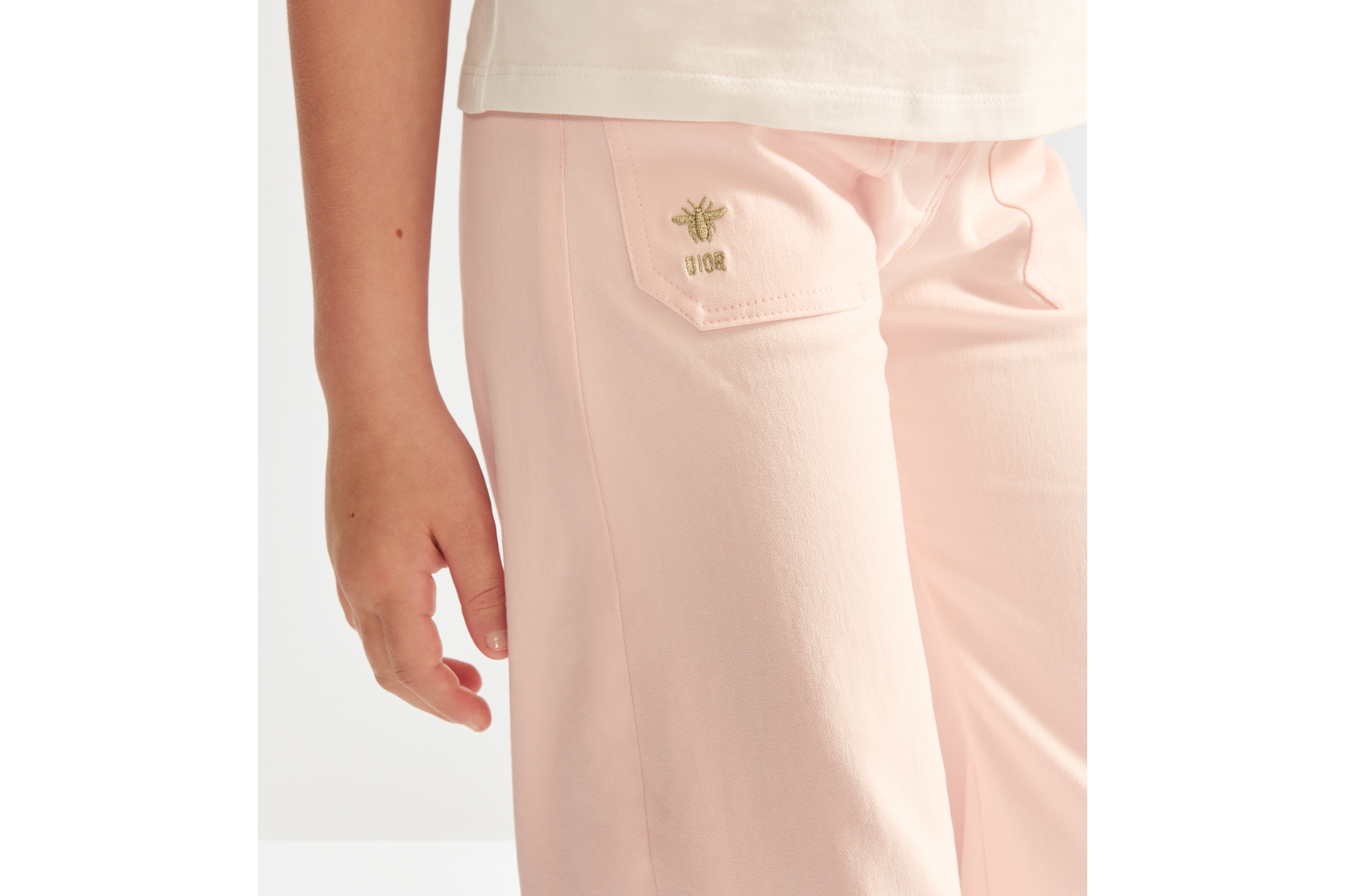 Look Pantalon ample enfant Gabardine de coton rose pâle E15