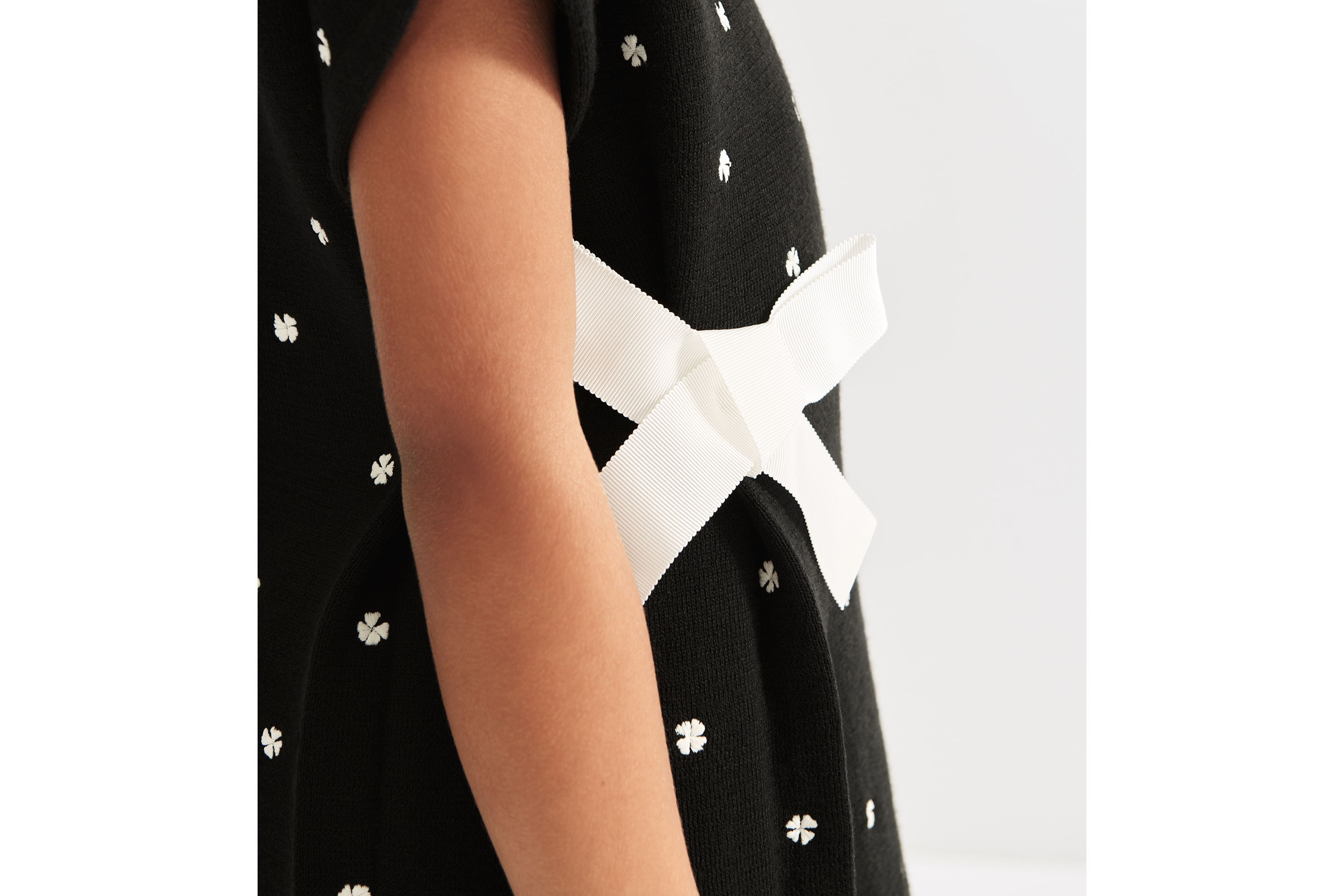 Kids' A-Line Dress Black Wool Punto Milano Knit with Ivory Clover Motif E15