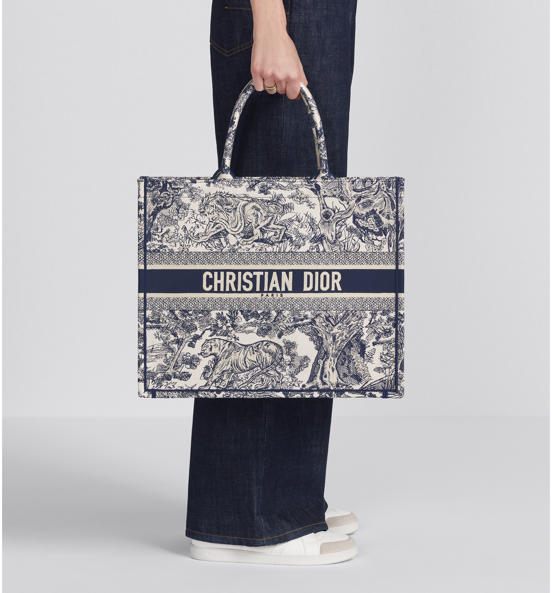 Large Dior Book Tote Ecru and Blue Toile de Jouy Embroidery 42 x 35 x 18.5 cm DIOR