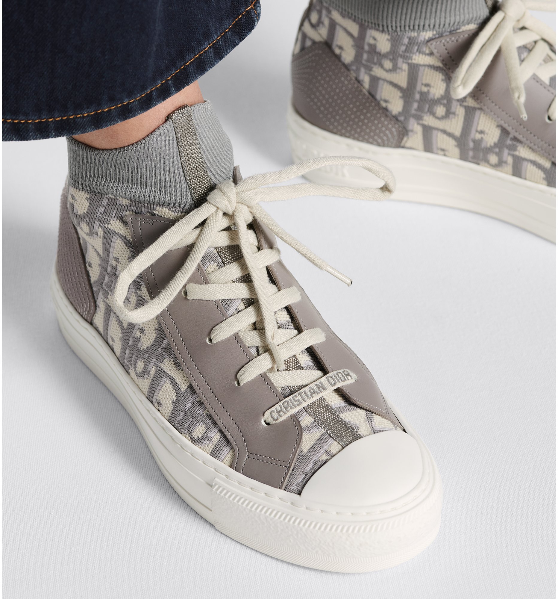 DIOR Walk N Dior Sneaker