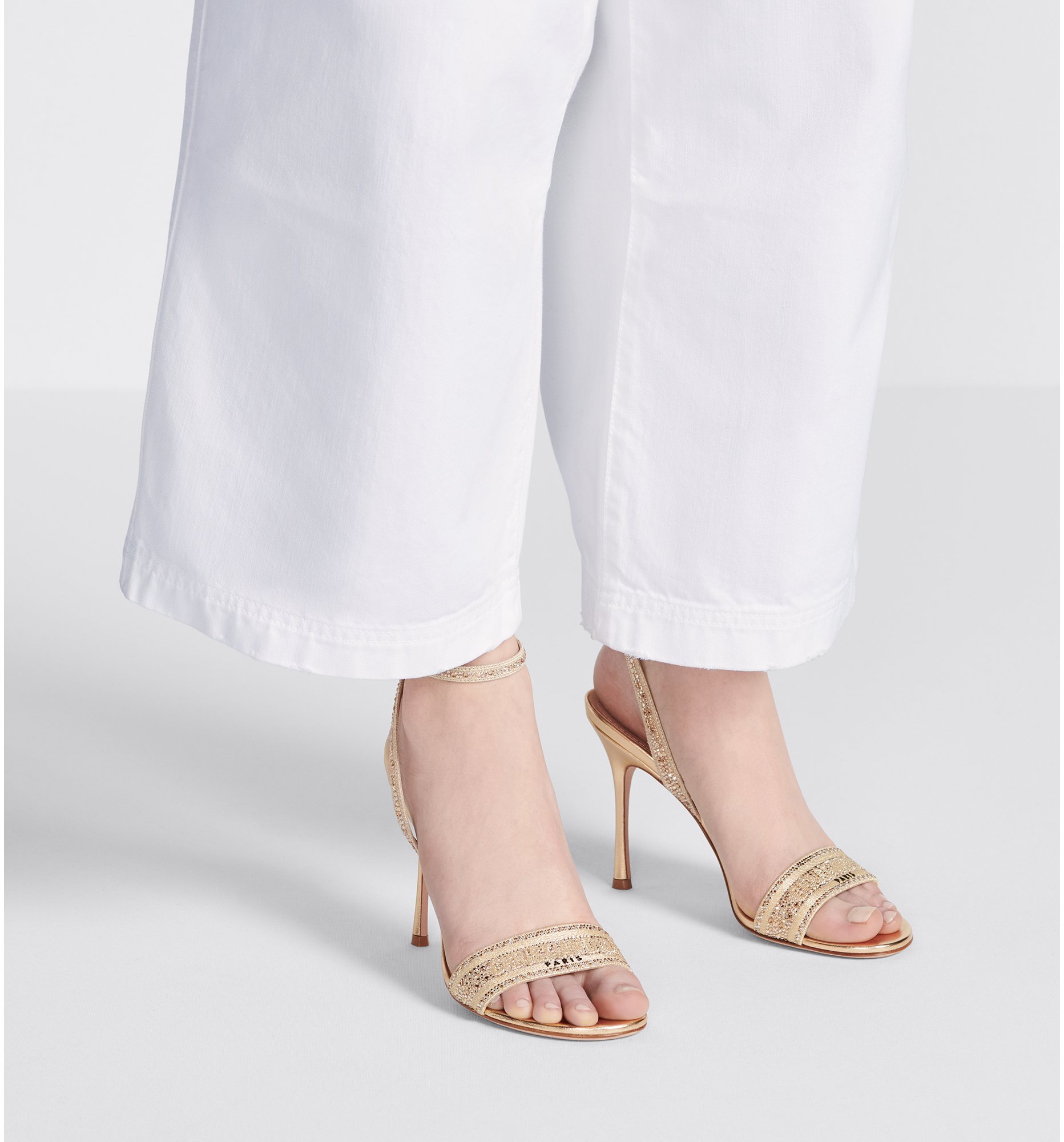 aria_look Dway Heeled Sandal