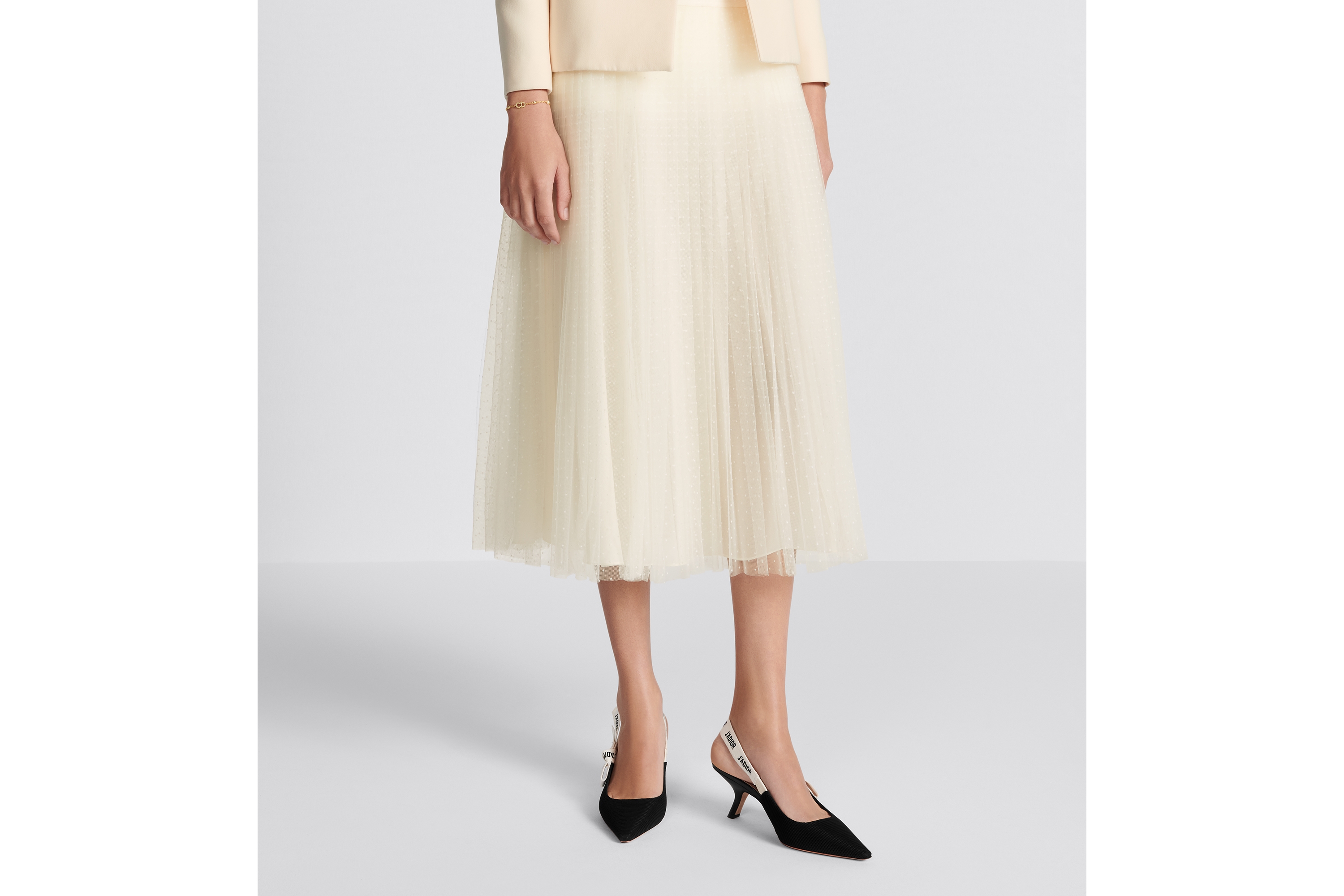 look_image_alt_prefix Midilange plooirok Ecrukleurige plumetis tule E15