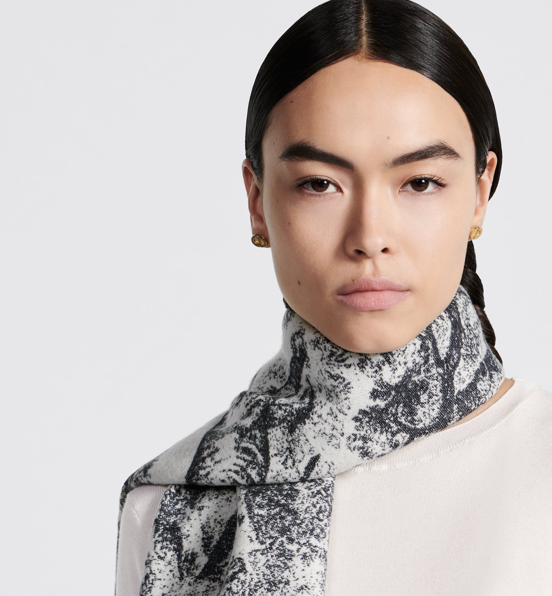 Toile de Jouy Sauvage Scarf Navy Blue Cashmere and Wool | DIOR Toile de Jouy Sauvage Scarf Navy Blue Cashmere and Wool | DIOR