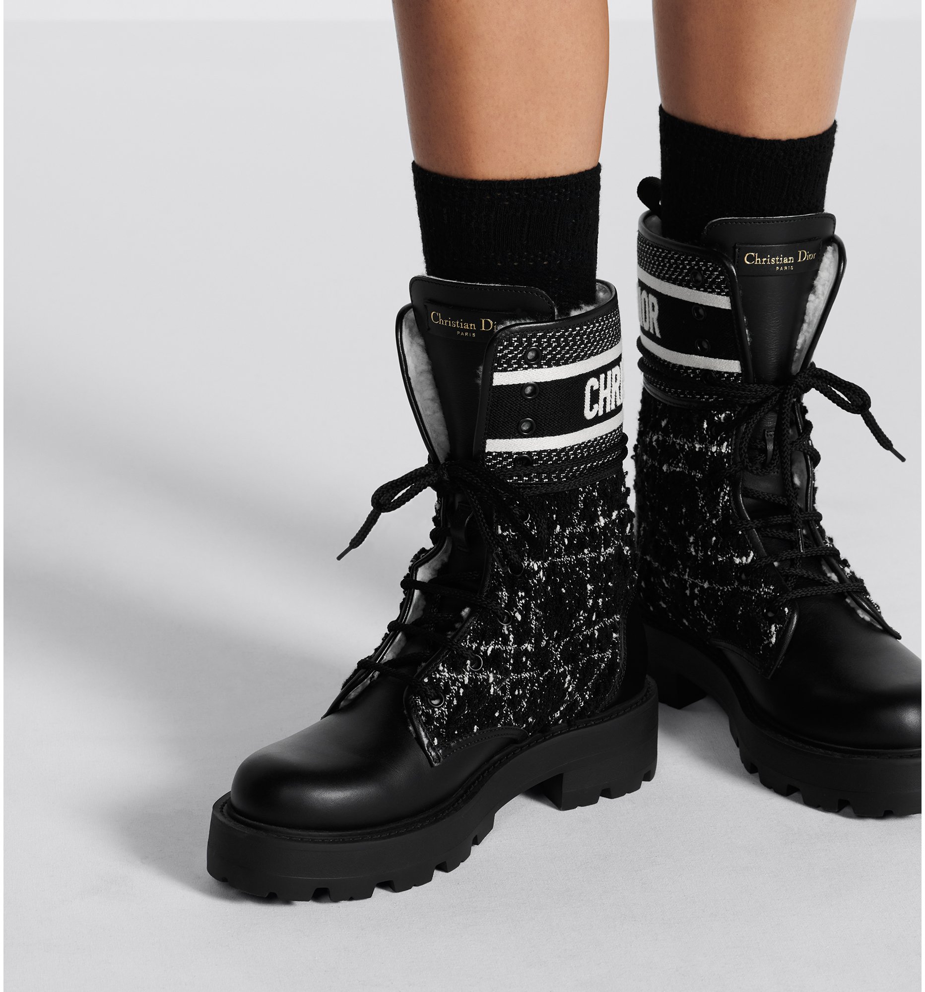 D-Major Ankle Boot Black Calfskin with Black and White Cannage 