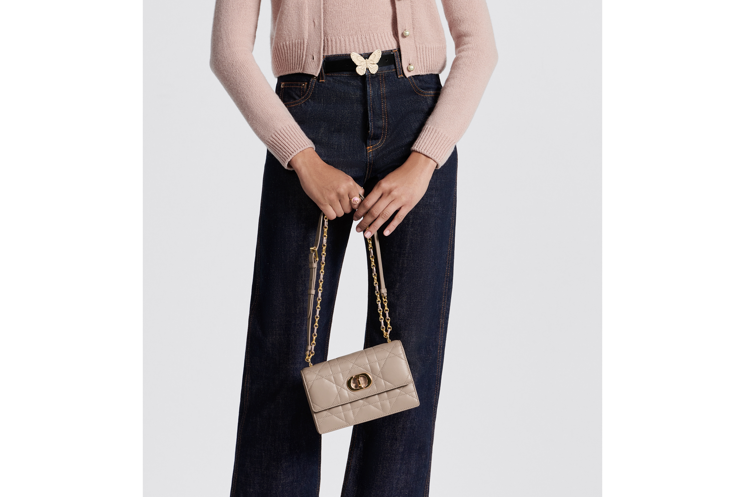 Miss Caro 미니 백 파우더 베이지 매크로까나쥬 양가죽 E15