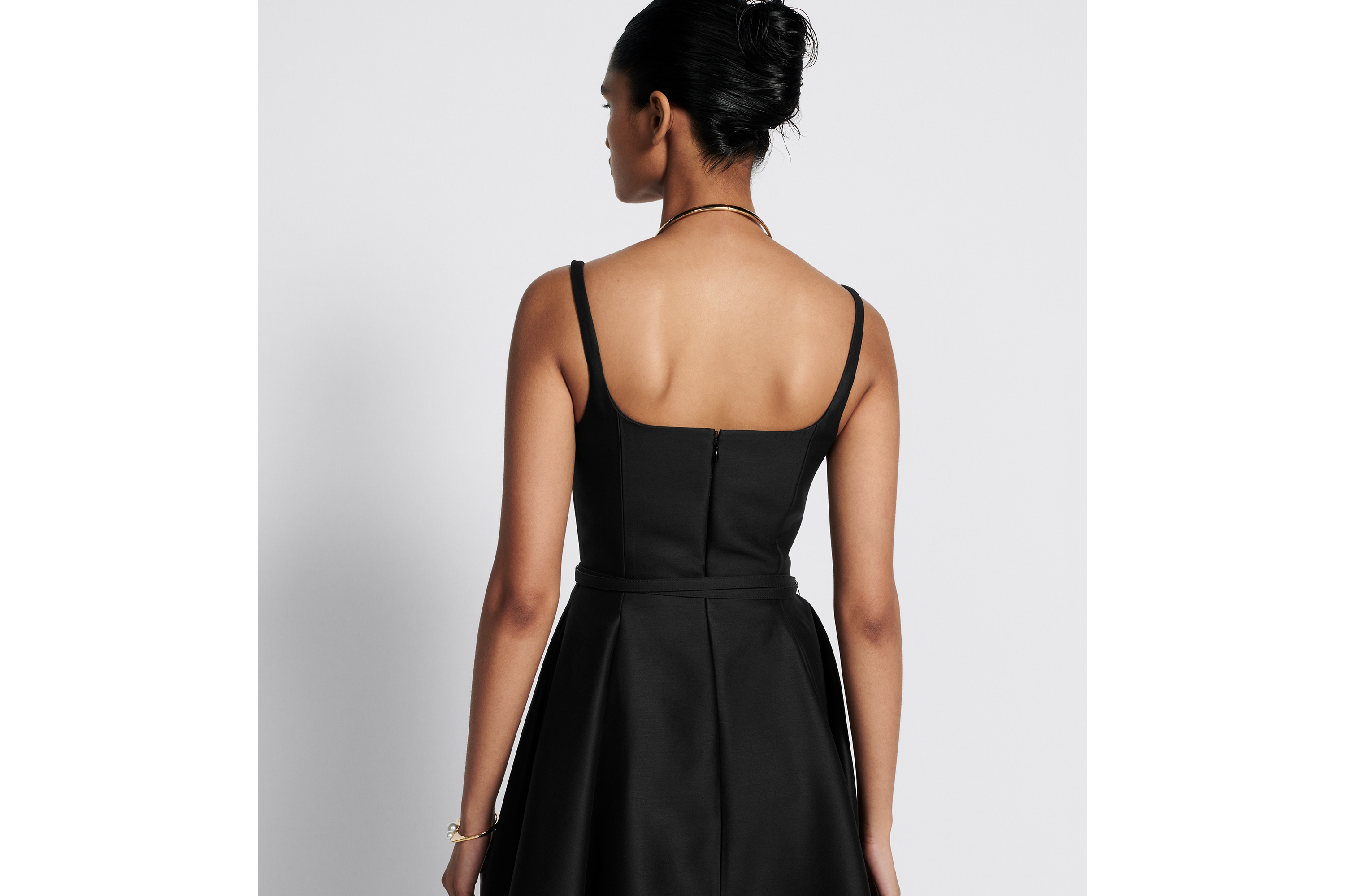 Look Flared Mid-Length Dress Black Wool and Silk Shantung E06