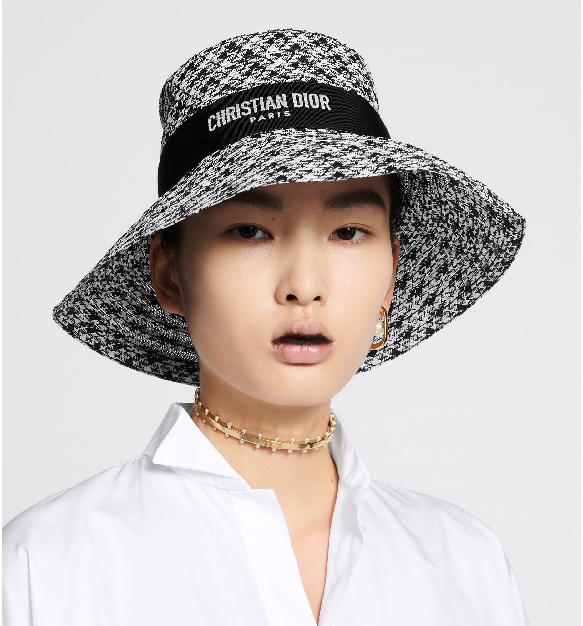 White large brim hat deals