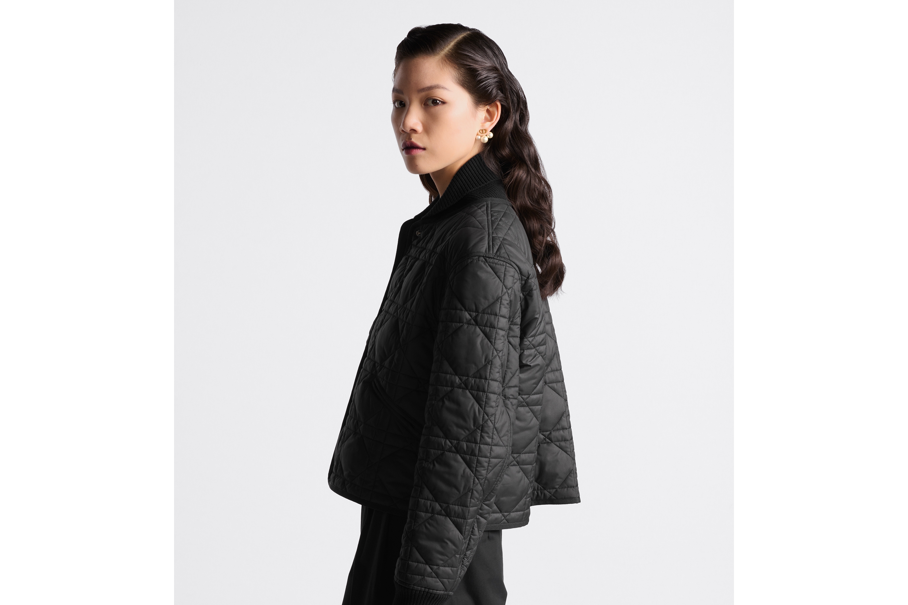 Bomber Macrocannage Tafetán técnico acolchado negro E05