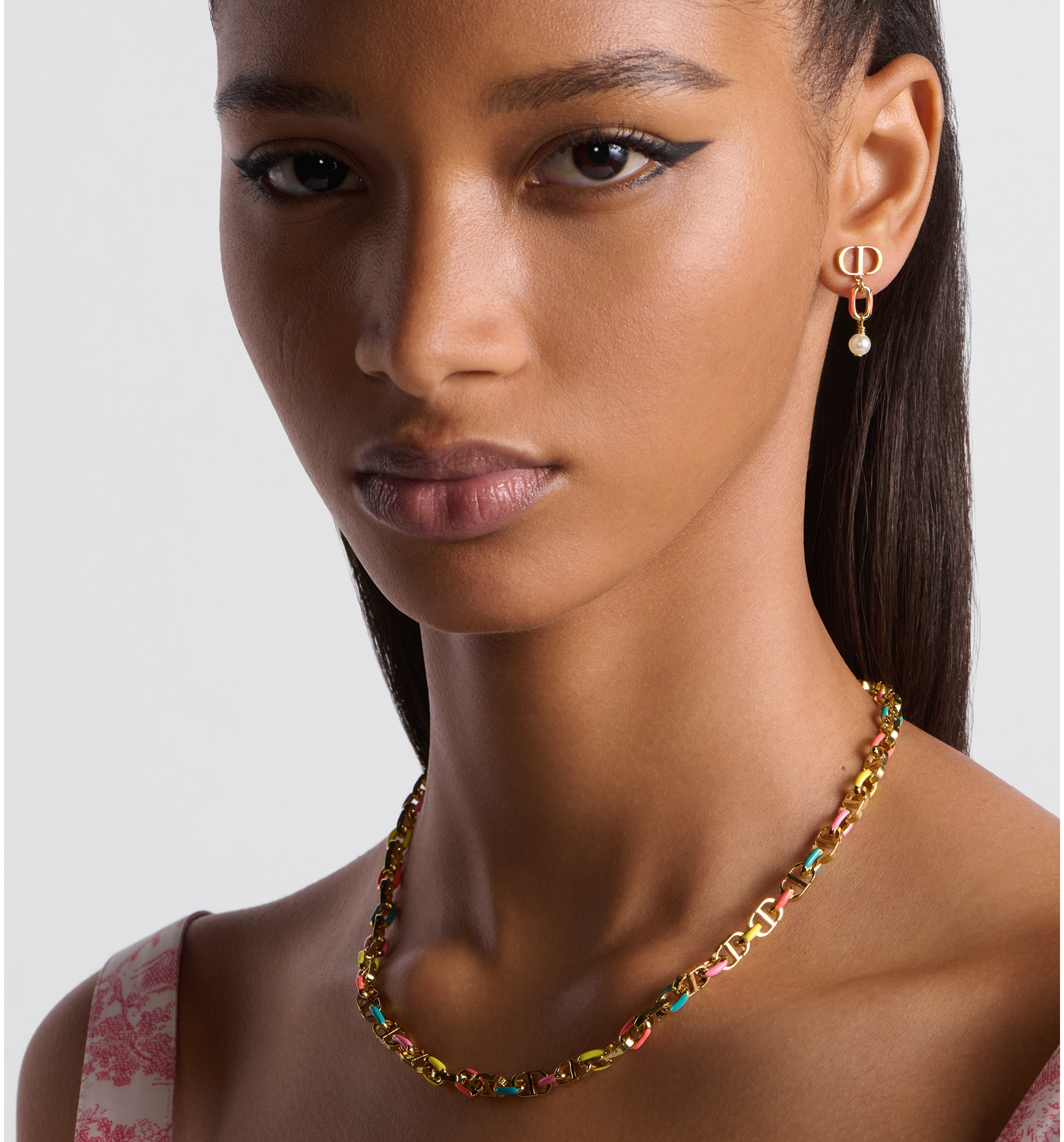Dior d earrings online