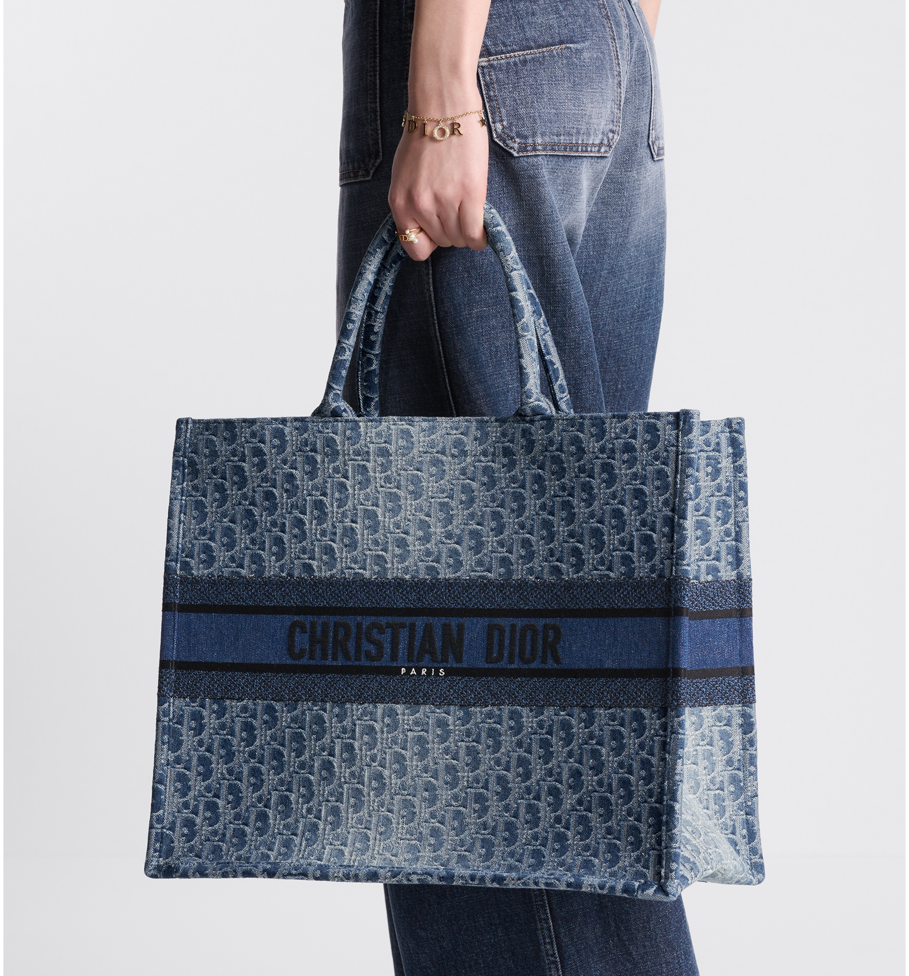 Large Dior Book Tote Blue Denim Dior Oblique Jacquard 42 x 35 x 18.5 cm DIOR