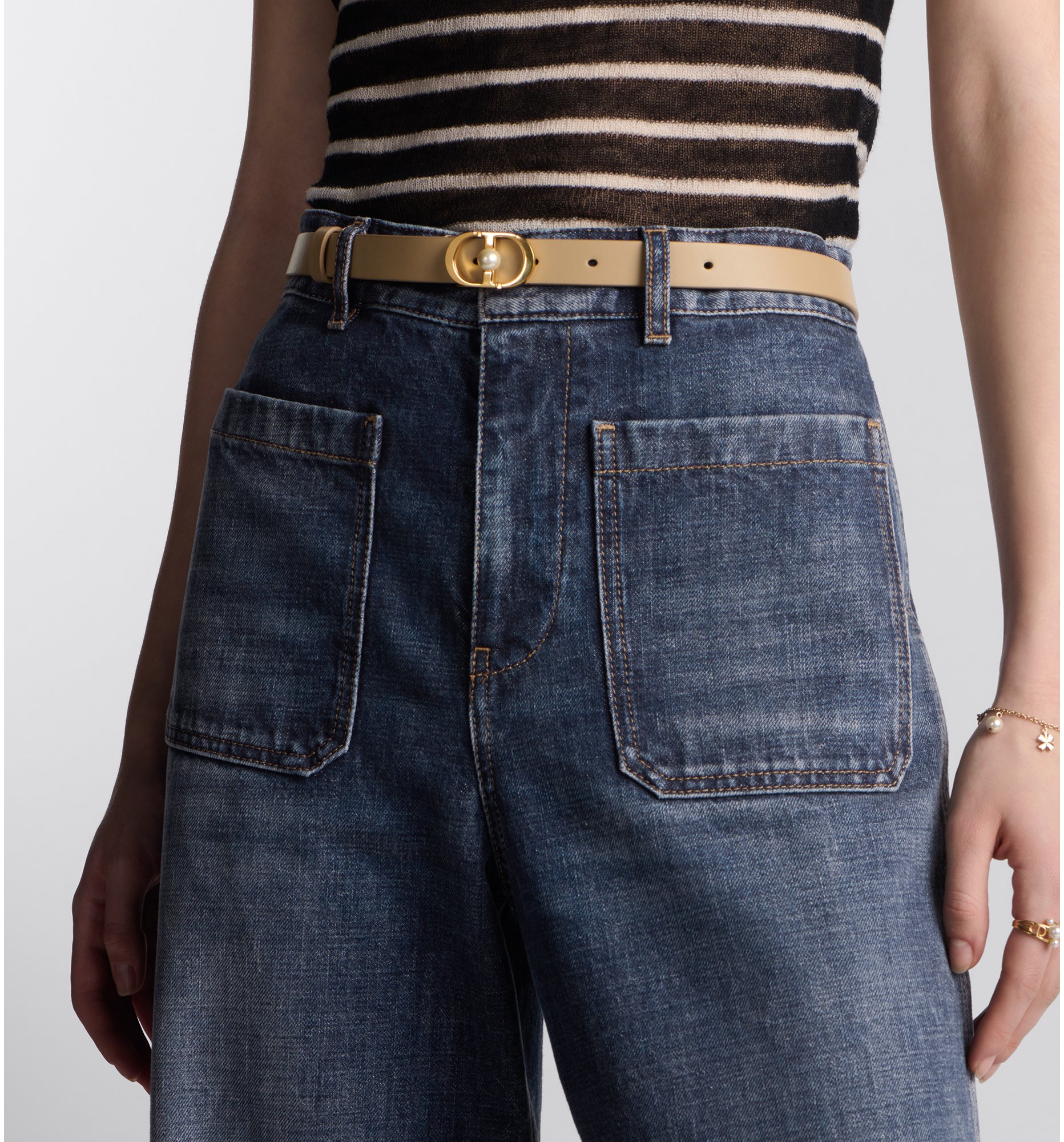 競売 30 Montaigne White and Calfskin Smooth Biscuit Belt Jolie アクセサリー