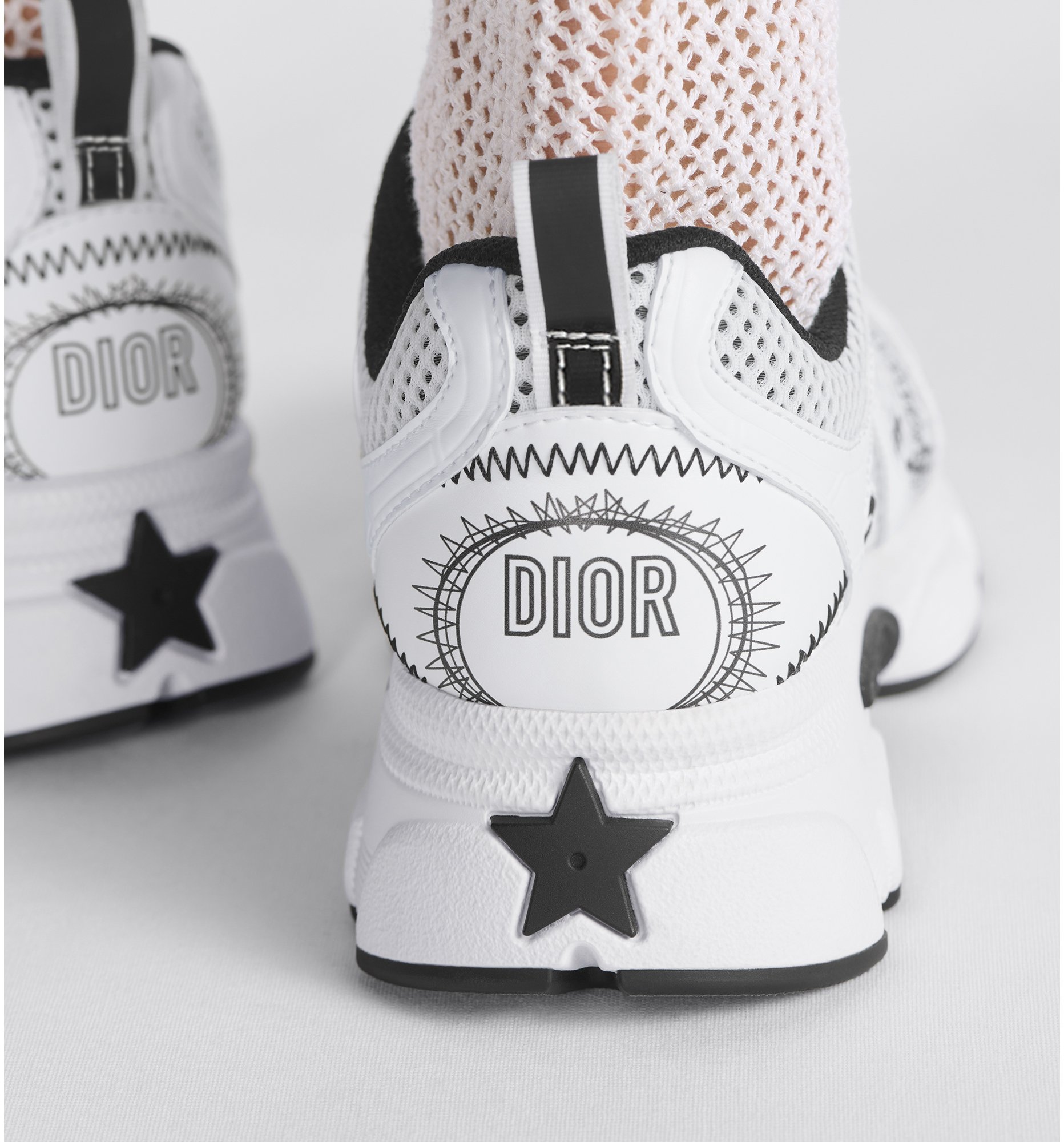 aria_look Dior Chrono Sneaker