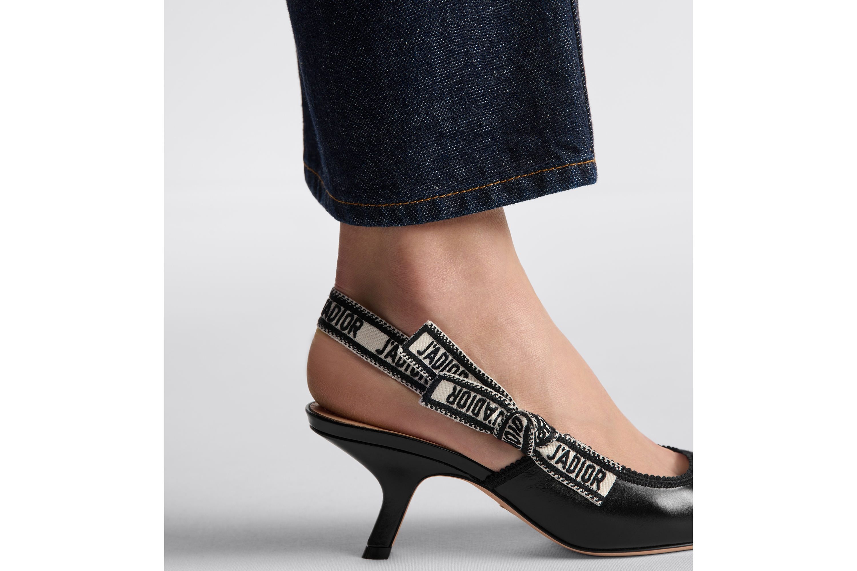 Look Escarpin slingback J'Adior Cuir de veau noir E16