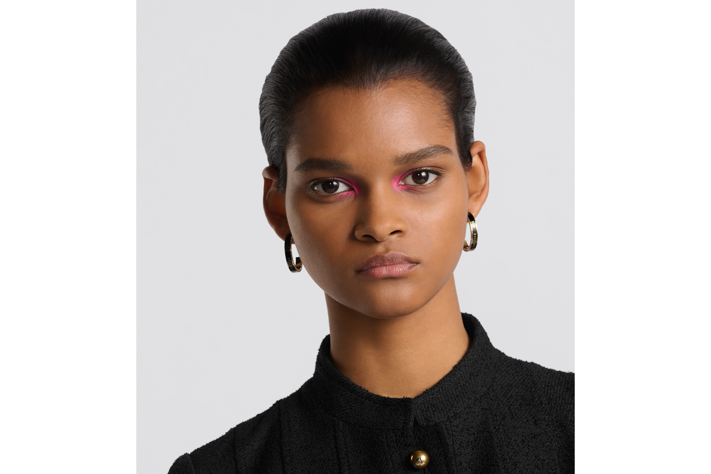 Große Dior Night Code Creolen Metall mit Gold-Finish, Kristalle in Weiß ...