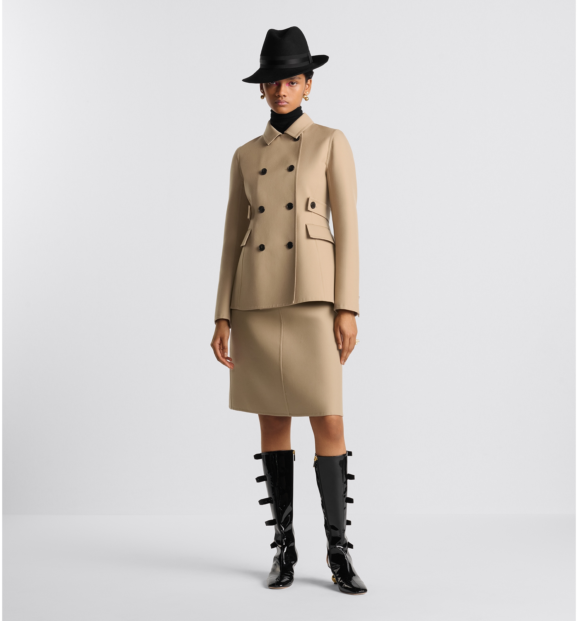 Beige gabardine skirt clearance