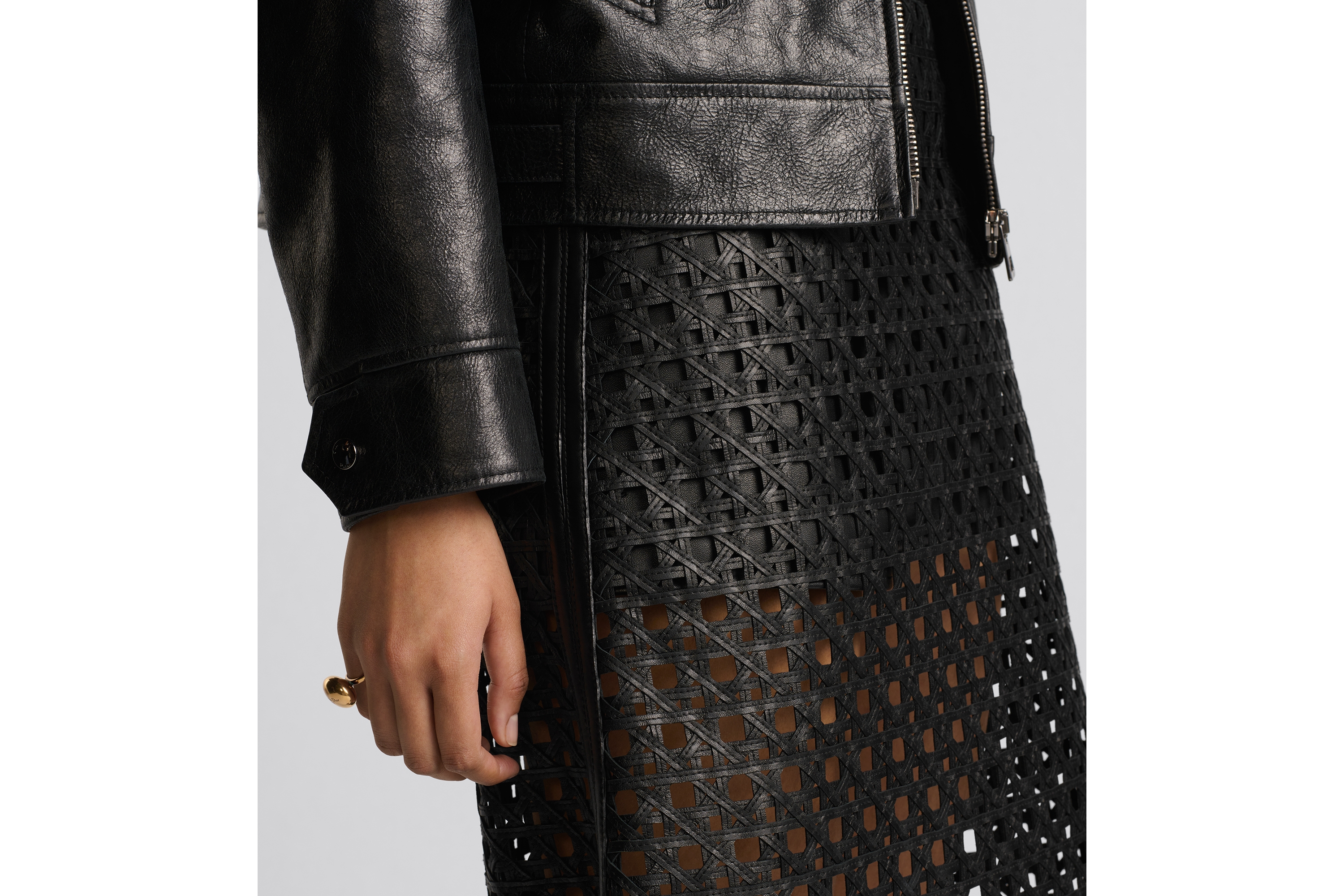 Falda Macrocannage Piel de cordero calada negra E13