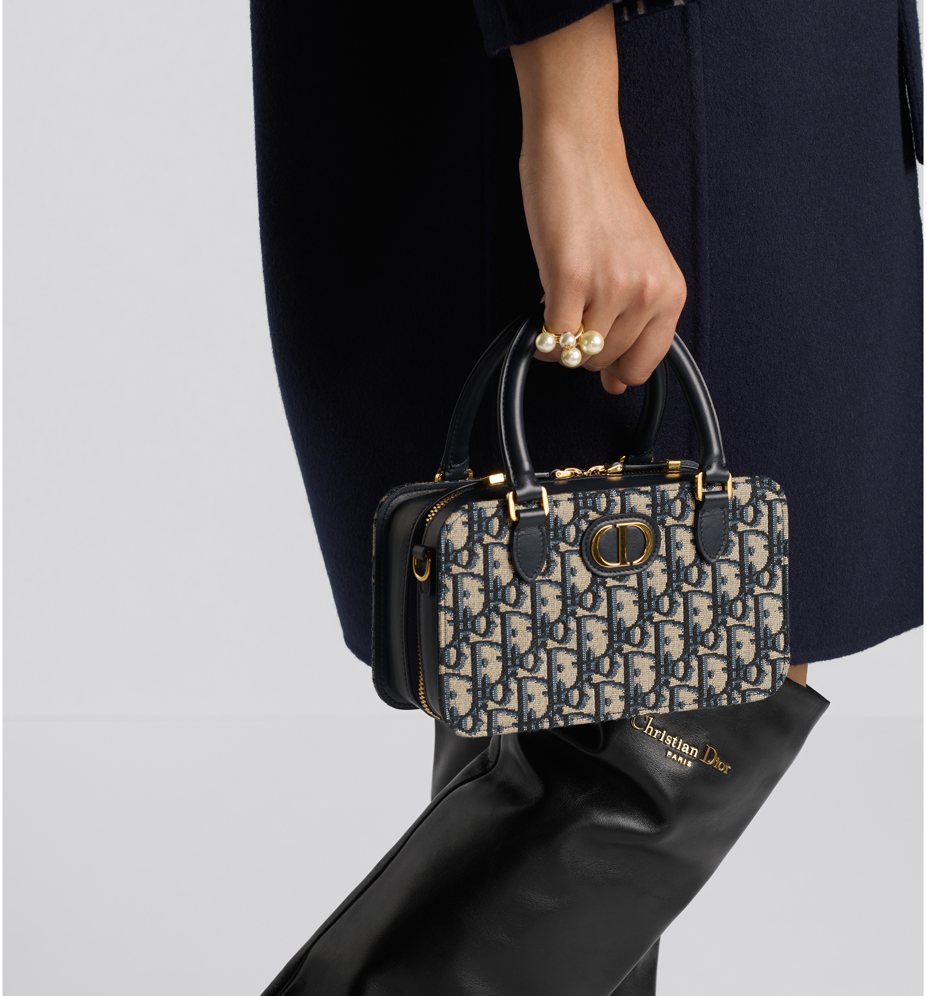Dior montaigne mini new arrivals