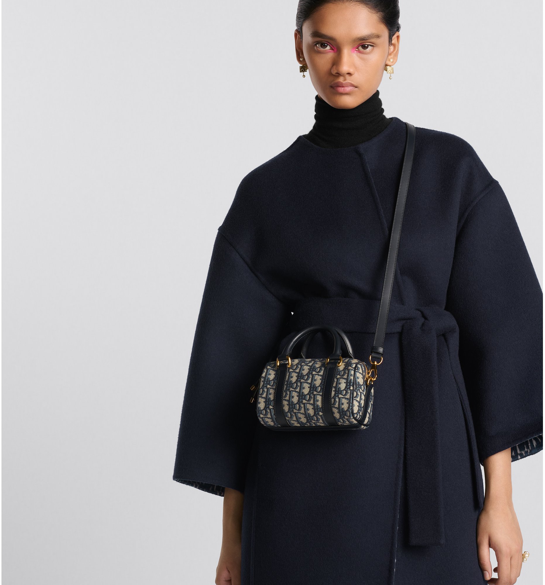 Dior Groove 16 Mini Bag Blue Dior Oblique Jacquard | DIOR