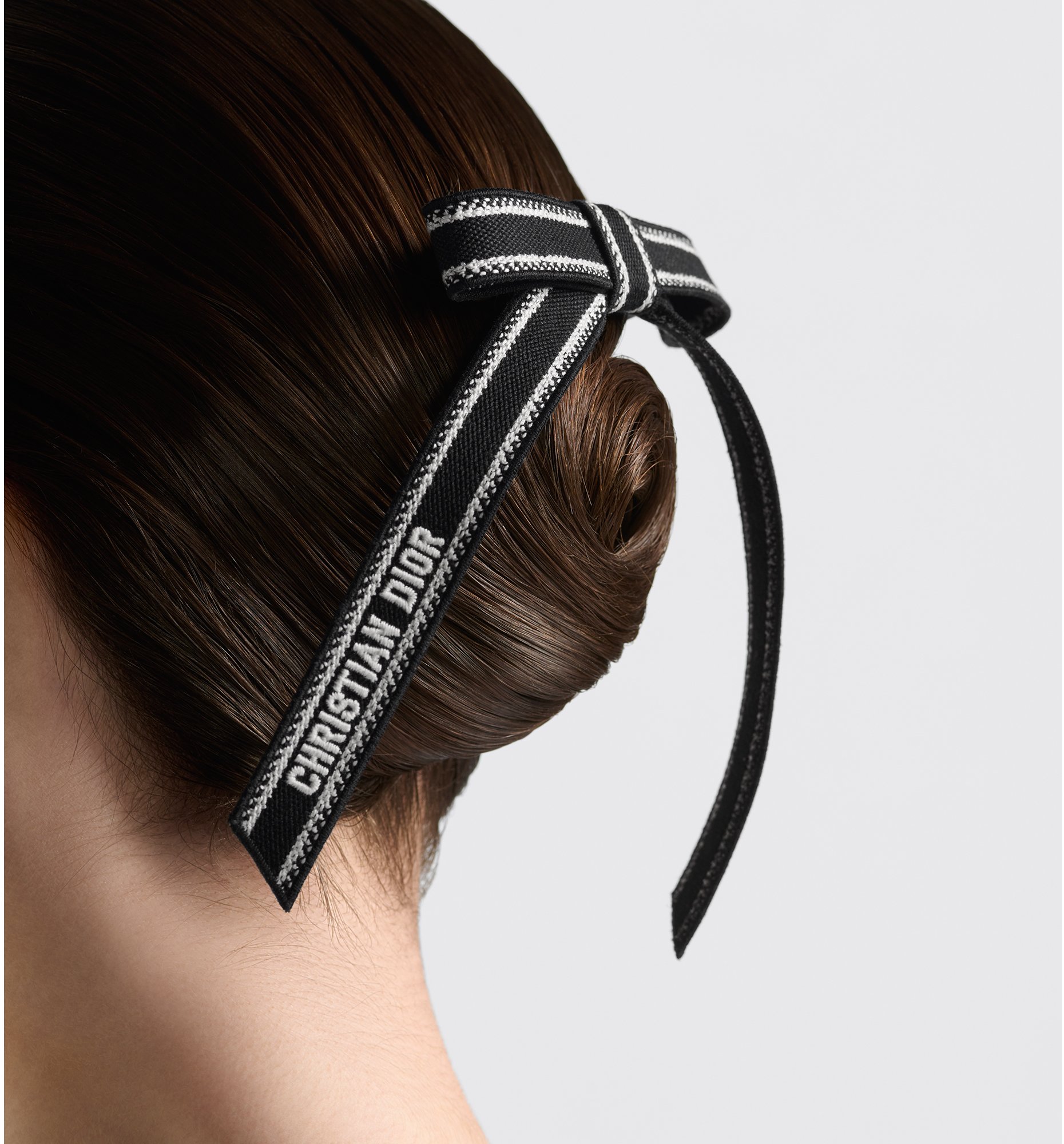DIOR | Christian Diorエンブロイダリー Dior Twist リボンバレッタ エンブロイダリー