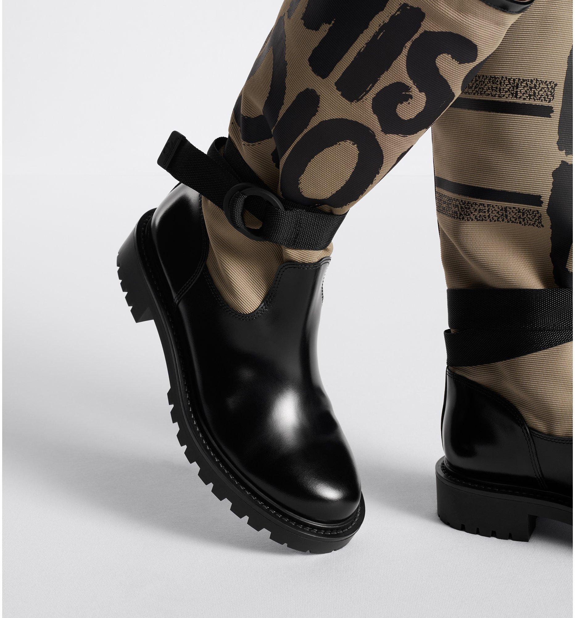 aria_look D-Major Boot