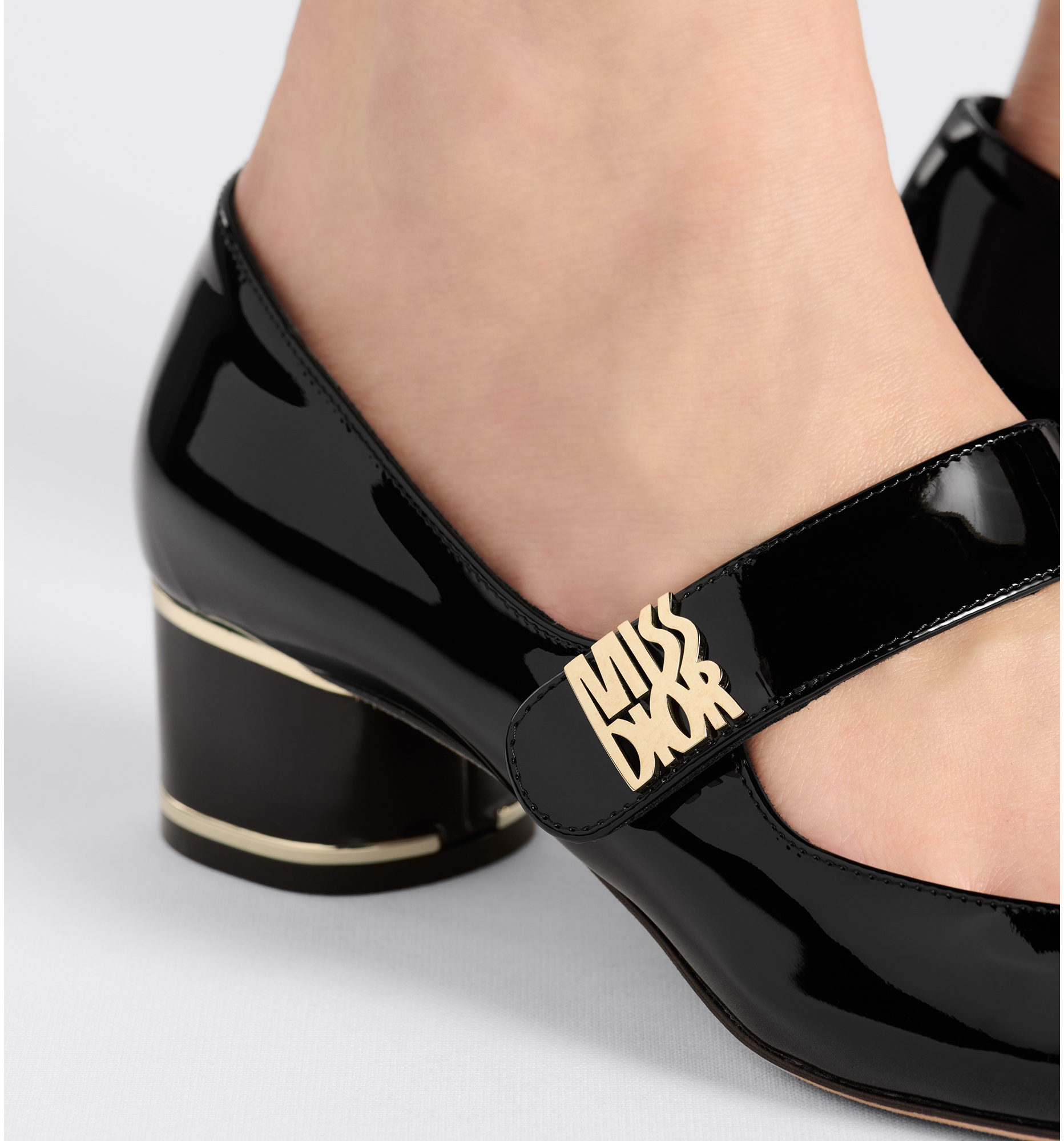 Dior baby d pump best sale
