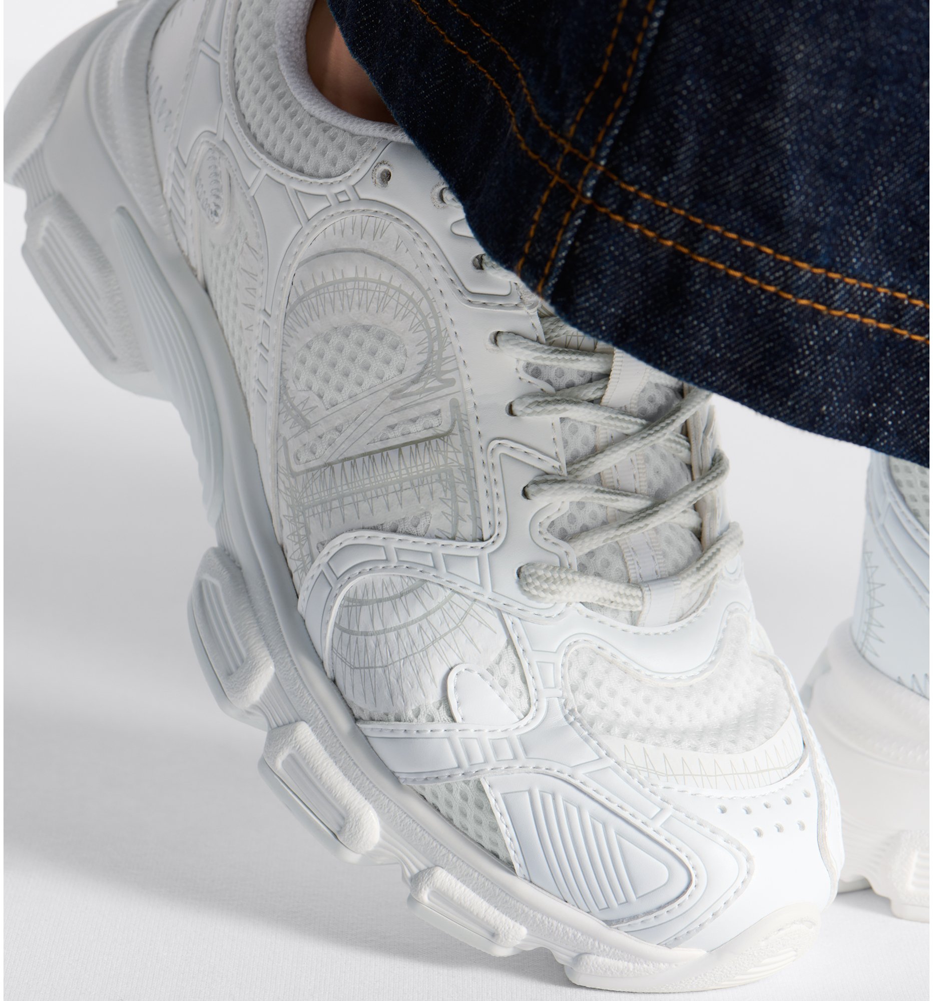 aria_look Dior Chrono Sneaker