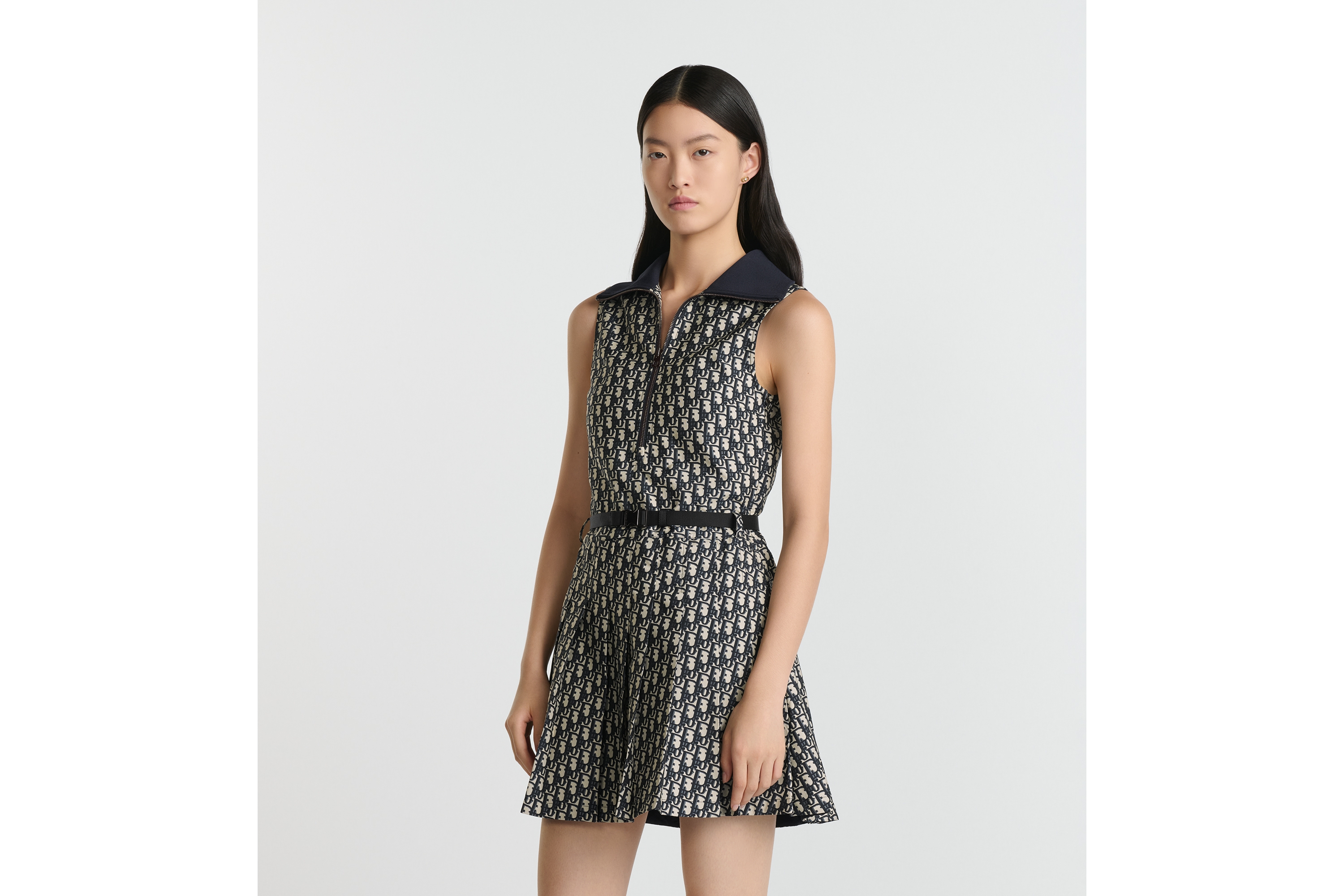 Look Pleated Short Dress Blue and Ecru Technical Taffeta Jacquard with Dior Oblique Motif E04