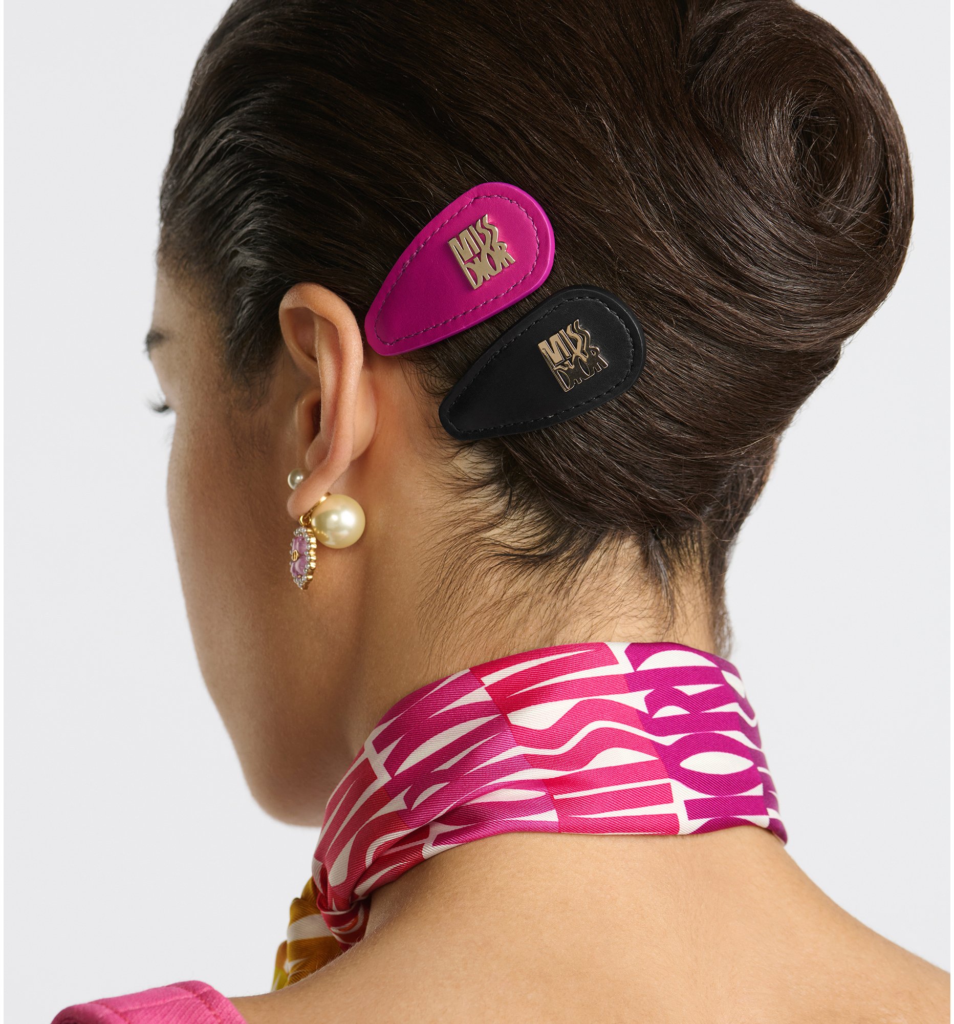 aria_look Miss Dior - Dior Idol 髮夾 aria_detailedView