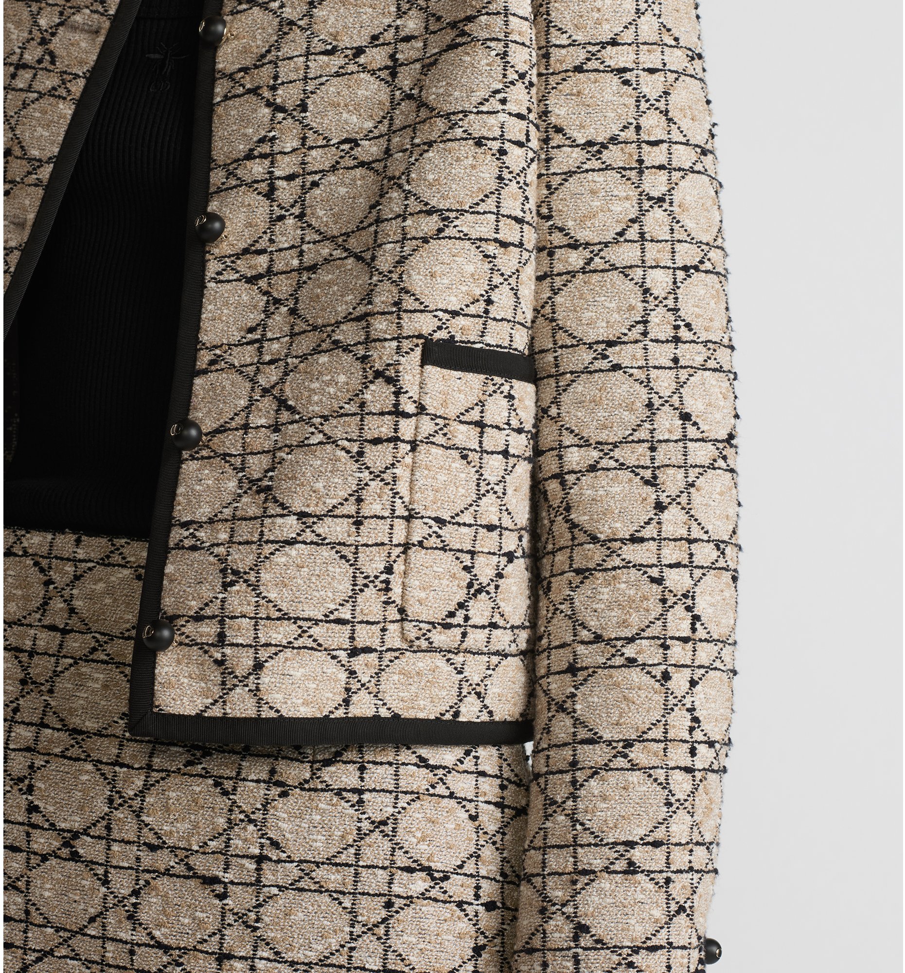 aria_look Cannage 藤格紋圖案短版外套