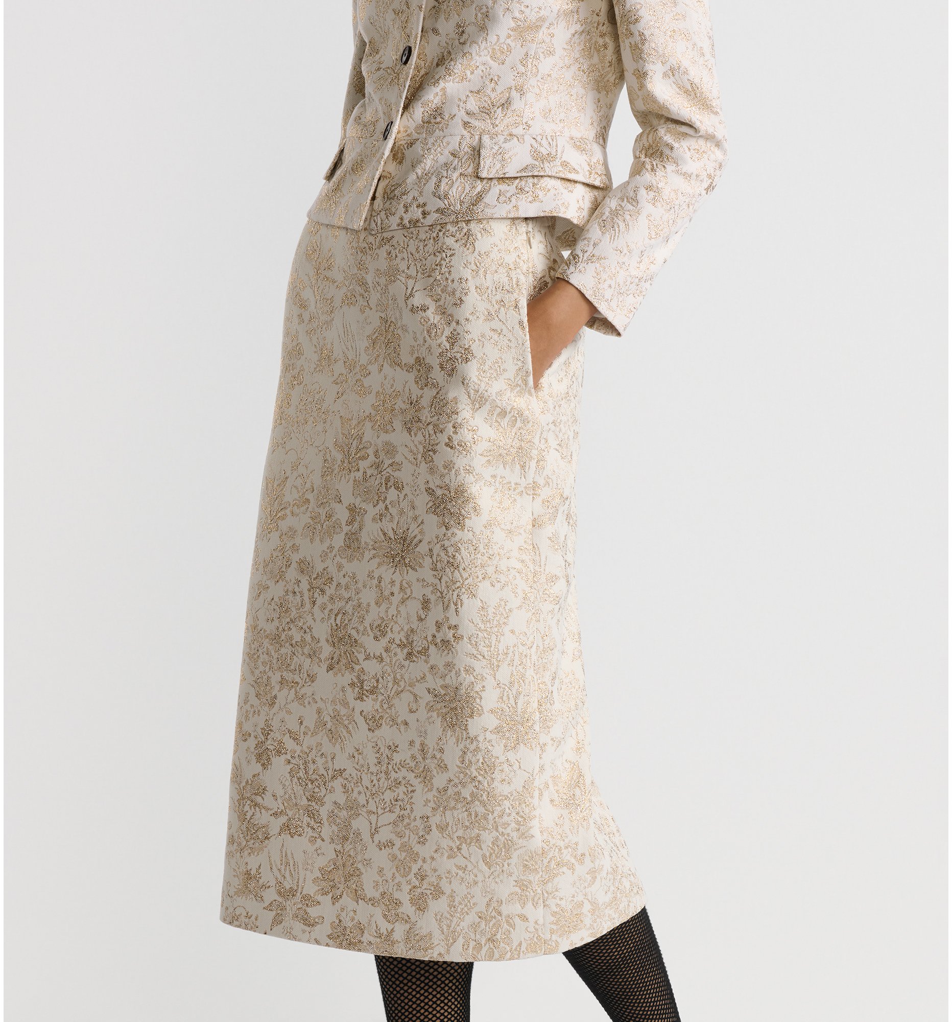 aria_look Mid-Length Straight-Cut Skirt Detailed view